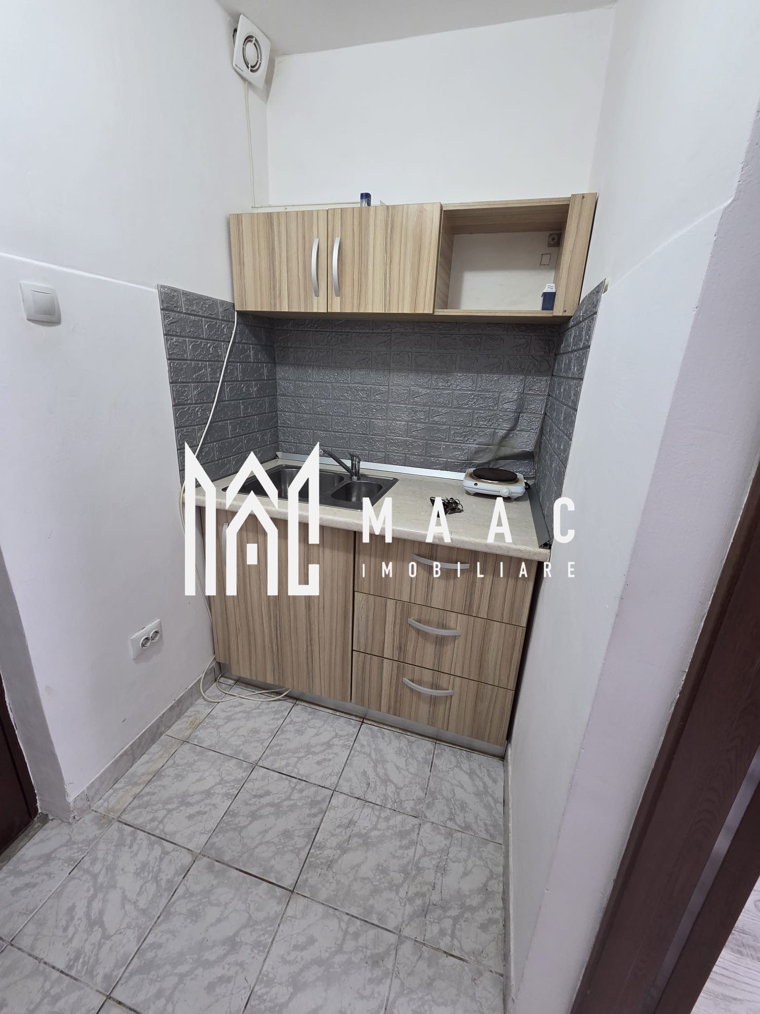 Garsoniera Renovata I Etaj 1/5 I OMV Milea- Vasile Aaron — fotografia 5