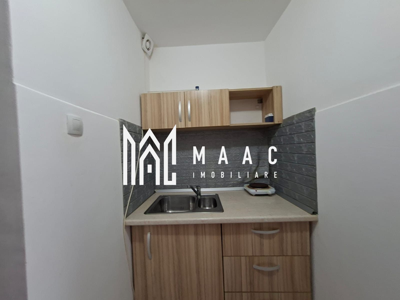 Garsoniera Renovata I Etaj 1/5 I OMV Milea- Vasile Aaron — fotografia 6