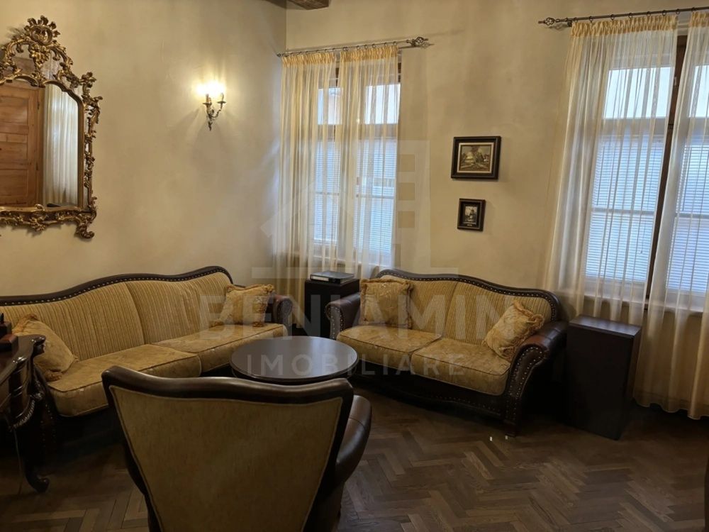 Apartament-2-camere-Central-Piata-Sfatului-Diferite-Compartimentari — fotografia 3