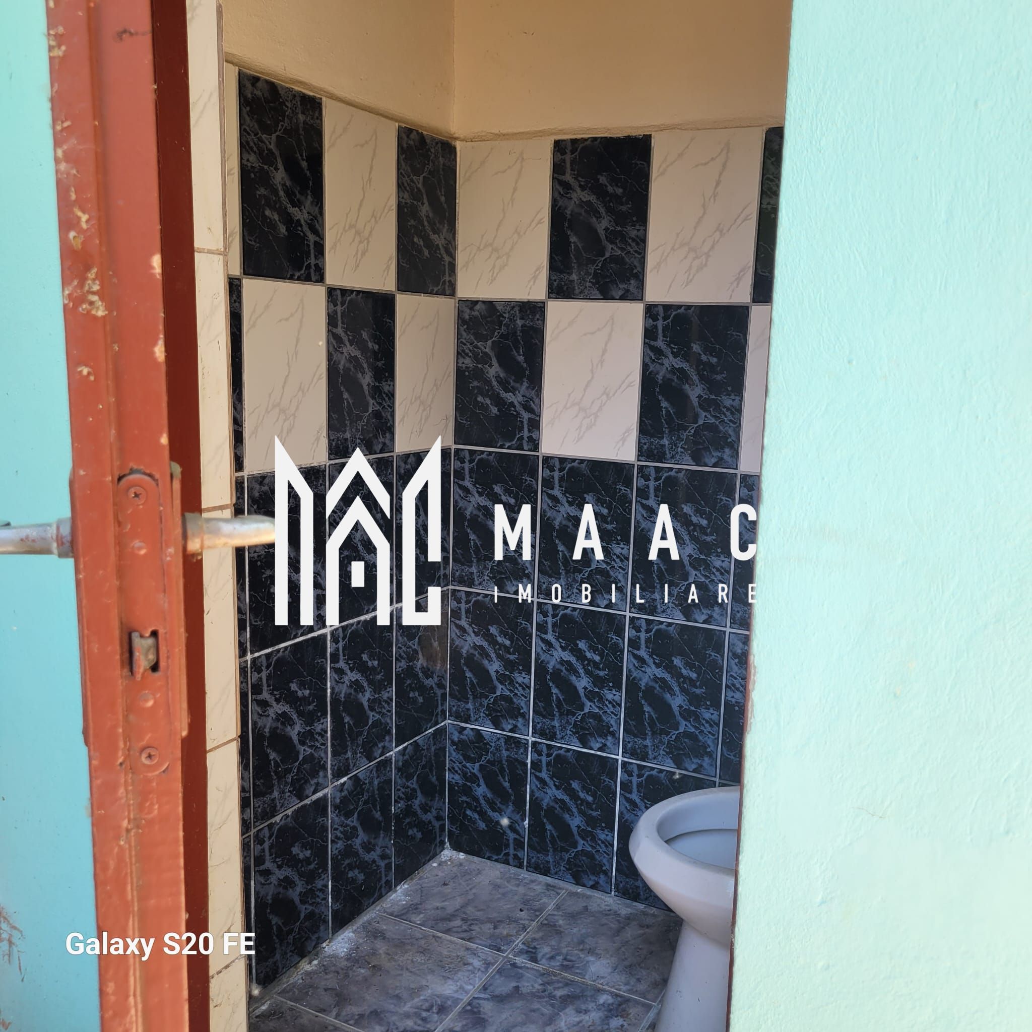 Casă 12 camere de vânzare | Central, Săliște | 420 mp, teren 500 mp — fotografia 12