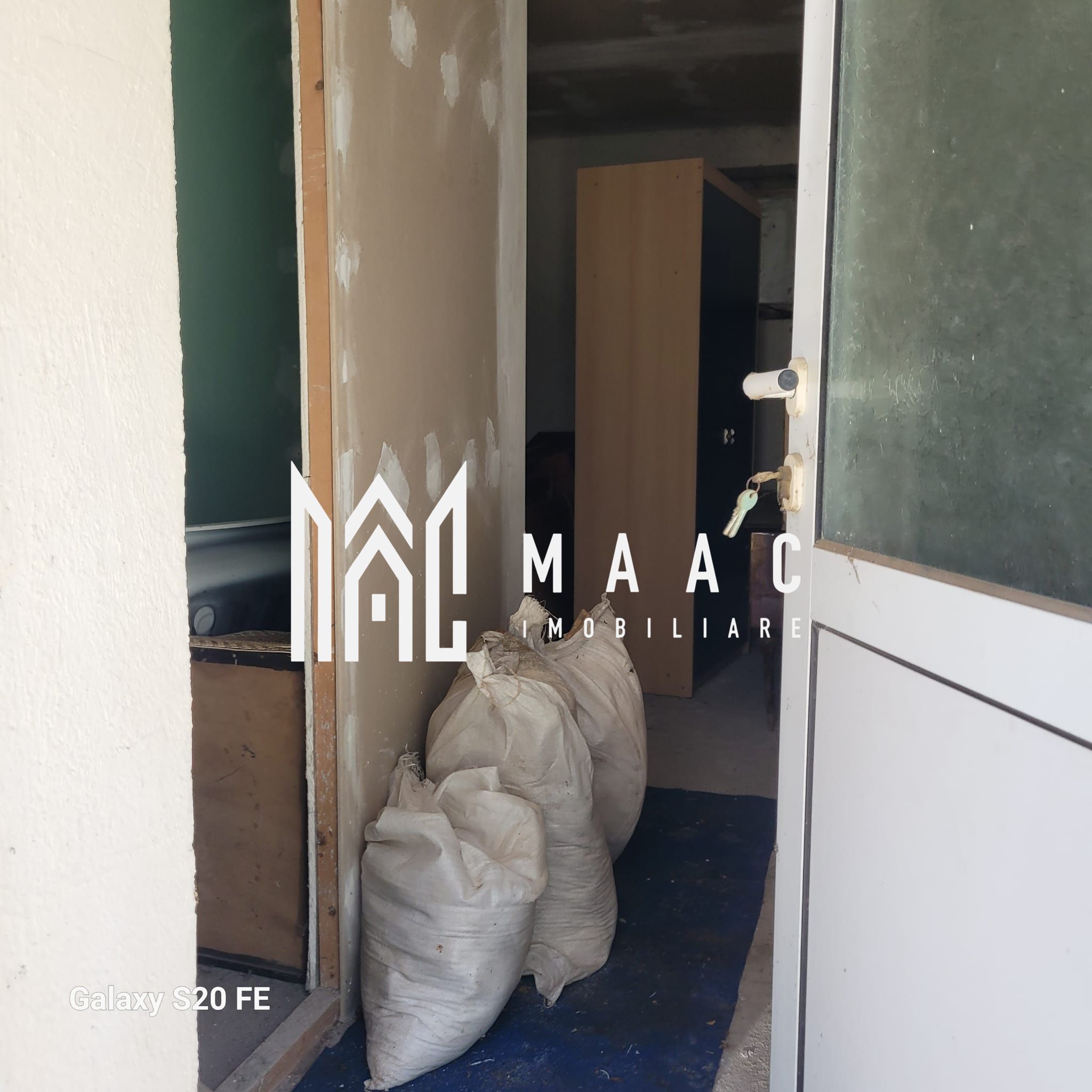 Casă 12 camere de vânzare | Central, Săliște | 420 mp, teren 500 mp — fotografia 4