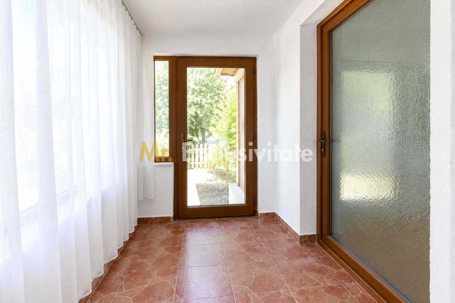 Proprietate deosebita cu doua case si teren generos – Cosesti, Arges — fotografia 14