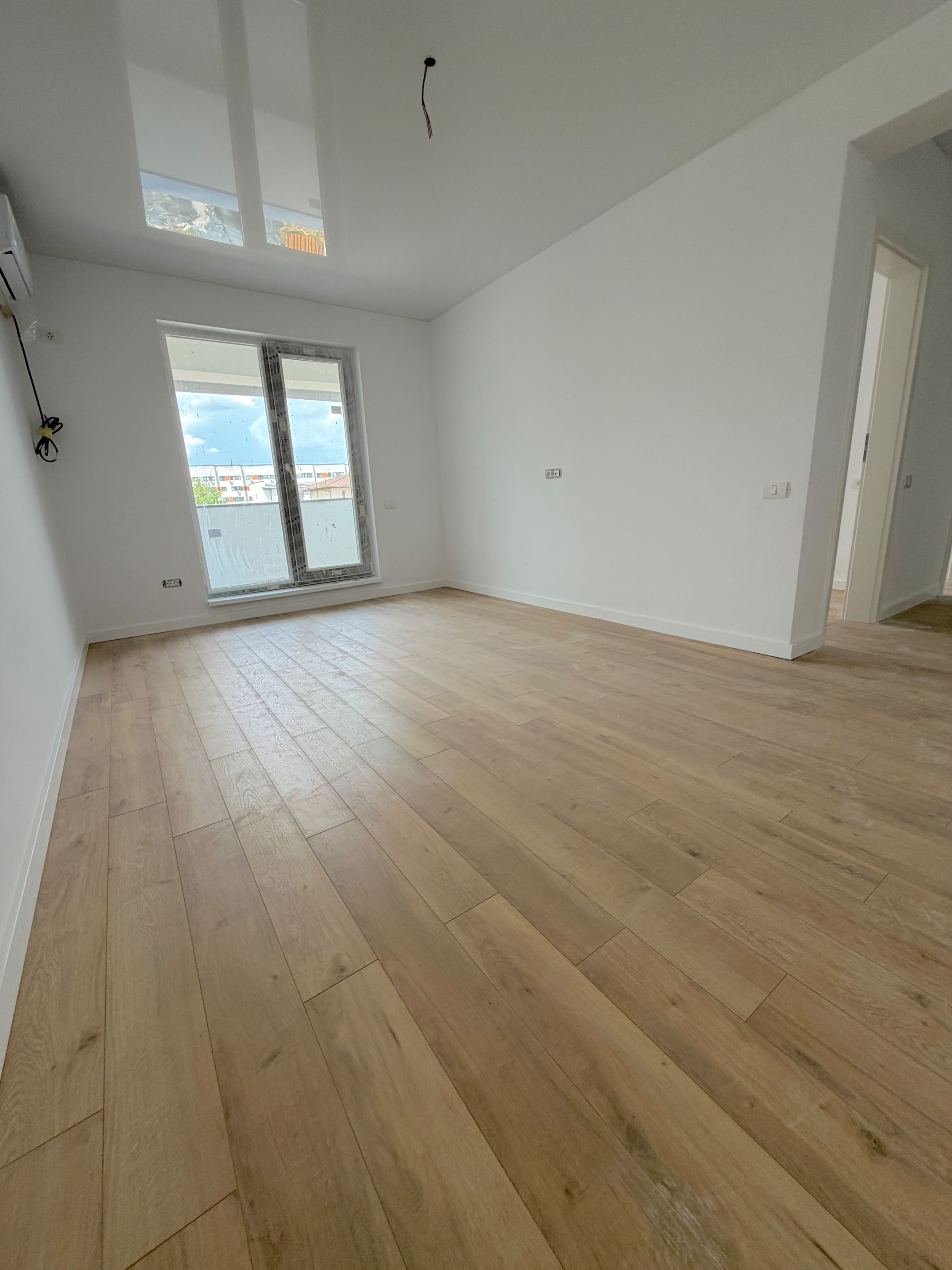 Ap. 2 camere decomandat - finisaje premium / panouri solare — fotografia 3
