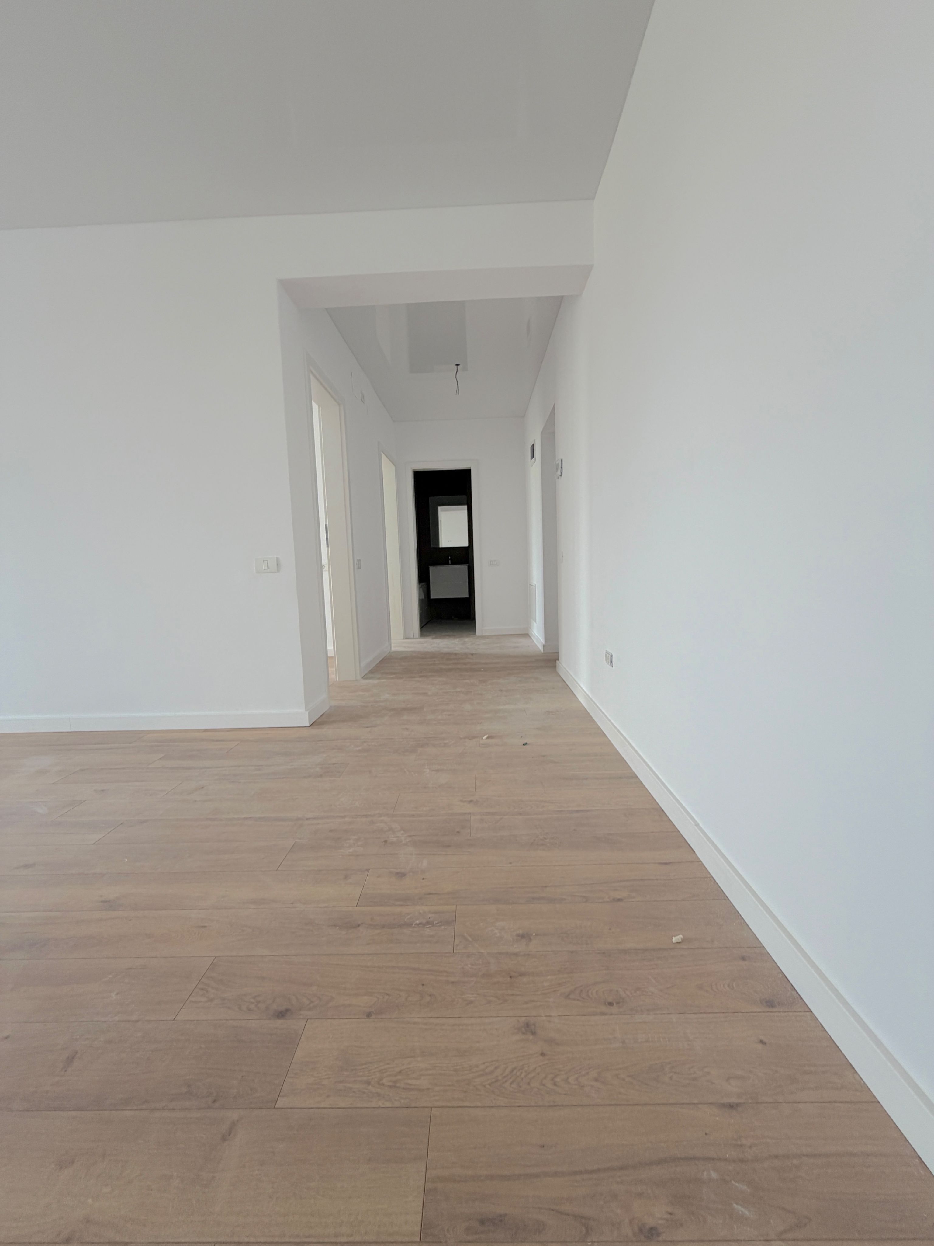 Ap. 2 camere decomandat - finisaje premium / panouri solare — fotografia 4