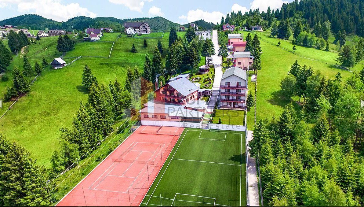 Resort 4 Stele de Vânzare | Fundata Brașov | 45.000mp | 43 Unități | — fotografia 5