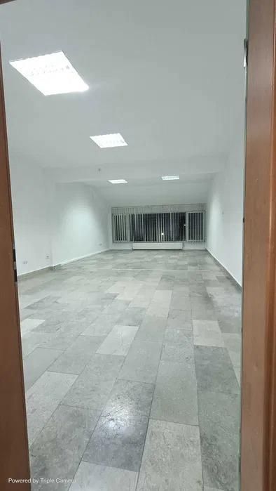Central - zona Tribunal - disponibil intre 30 mp  si 450 mp — fotografia 5