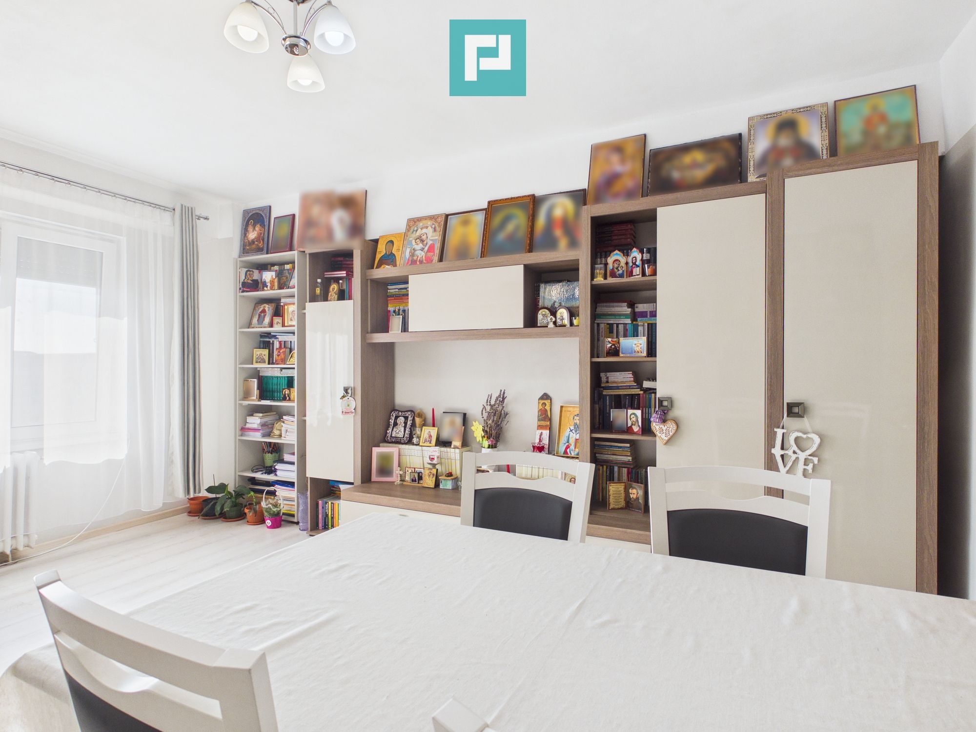 Apartament 4 camere, spațios pentru familie — fotografia 3