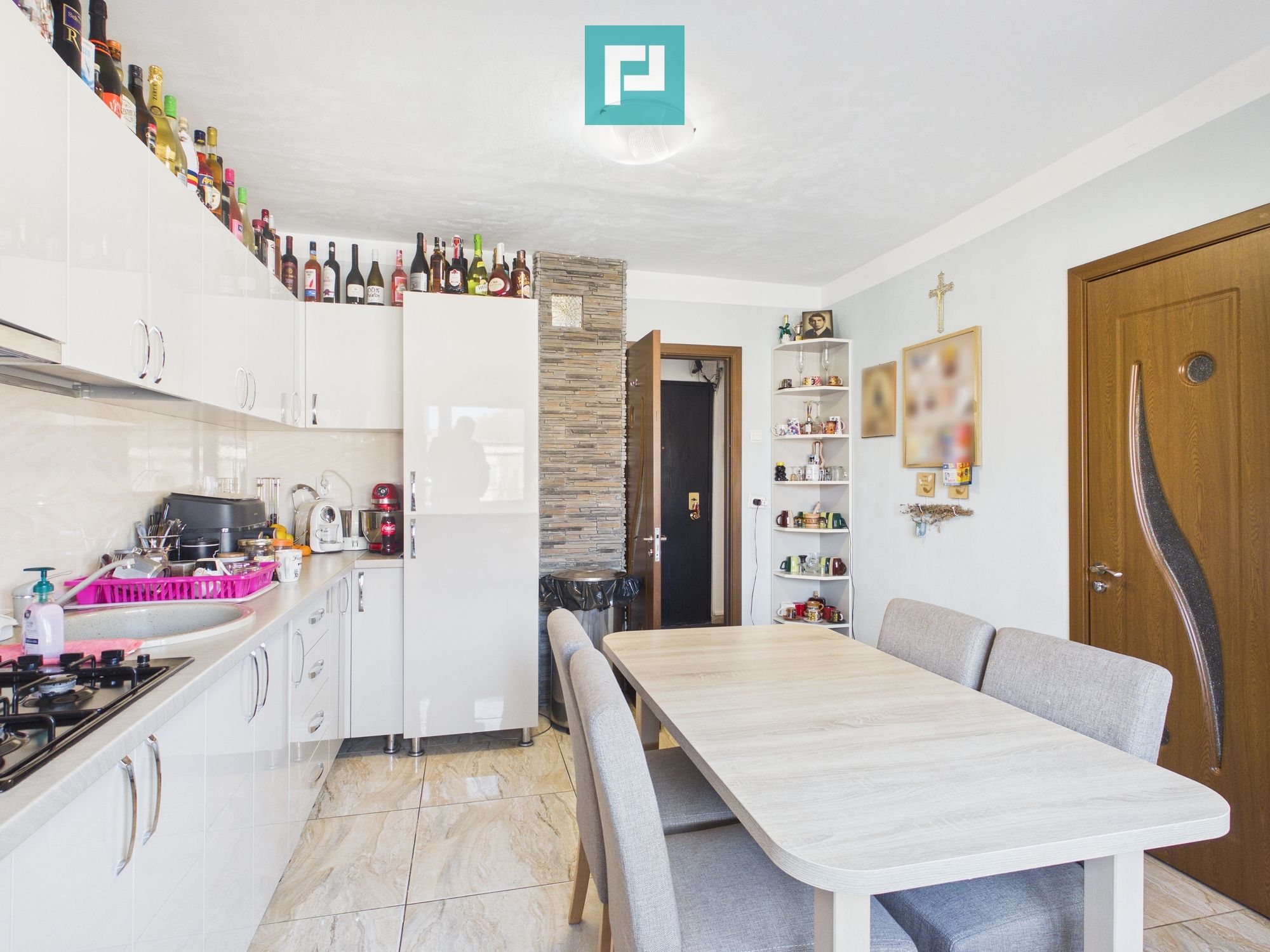 Apartament 4 camere, spațios pentru familie — fotografia 5
