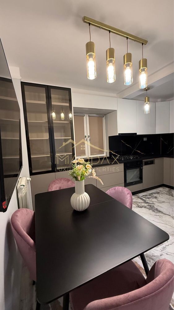 Apartament 3 Camere  | Zonă Ultracentrală Unirii - Decebal - Matei Basarab