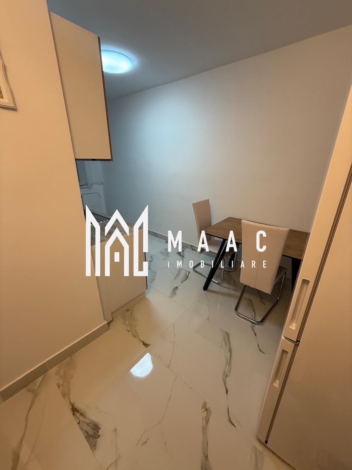 Apartament de vanzare Sibiu | 2 camere semidecomandat | Vasile Aaron, balcon — fotografia 3