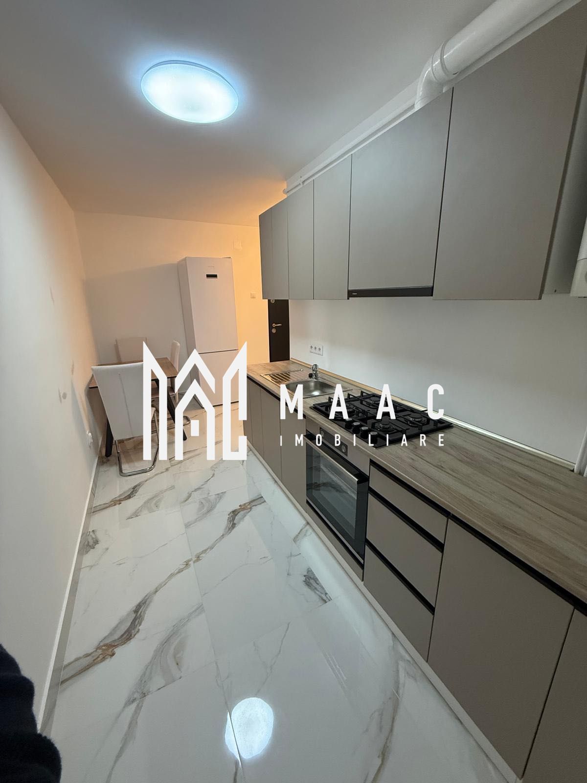 Apartament de vanzare Sibiu | 2 camere semidecomandat | Vasile Aaron, balcon — fotografia 4