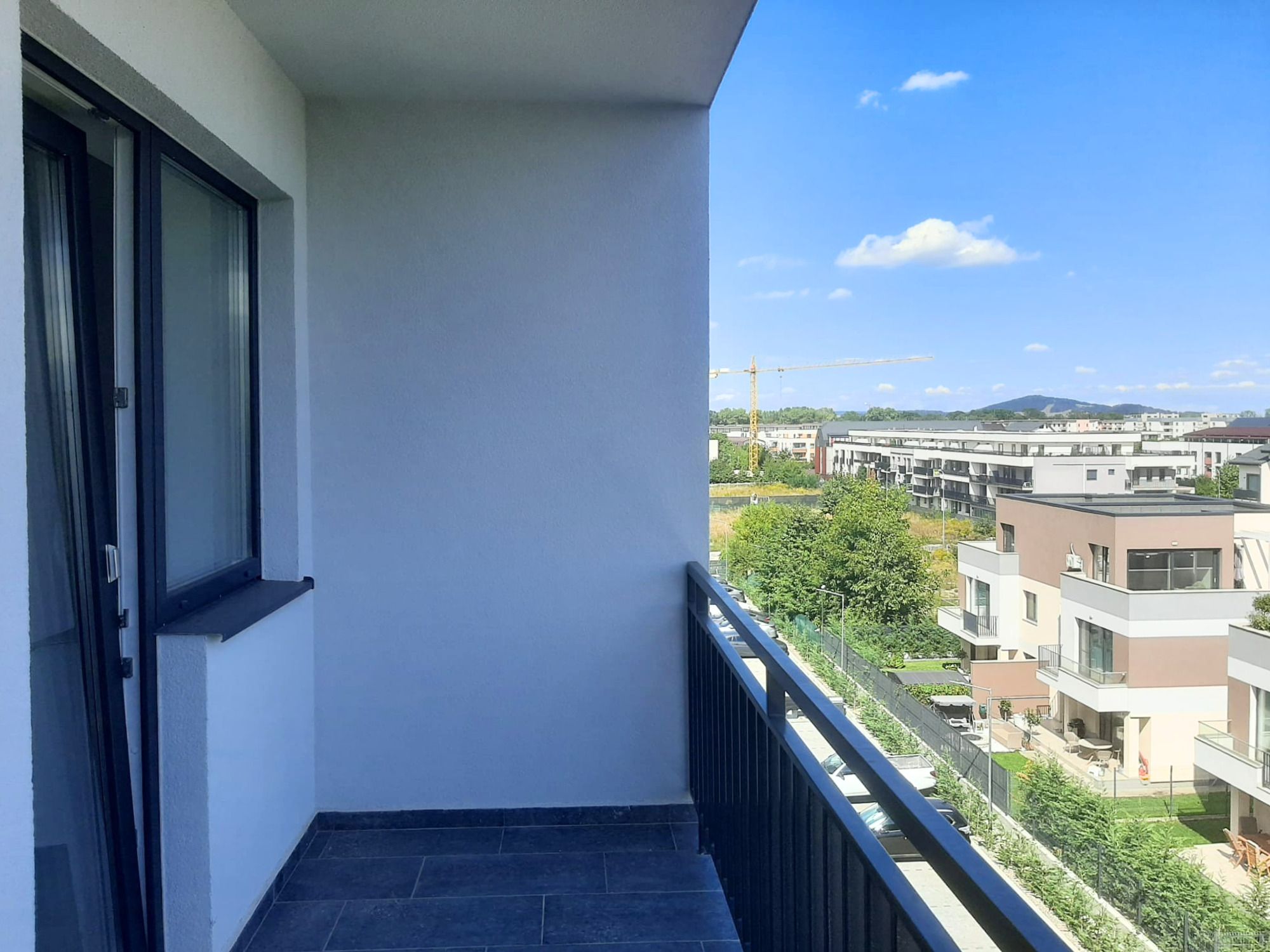 Un Apartament Pentru O Viață Bună  Coresi  2025 — fotografia 18