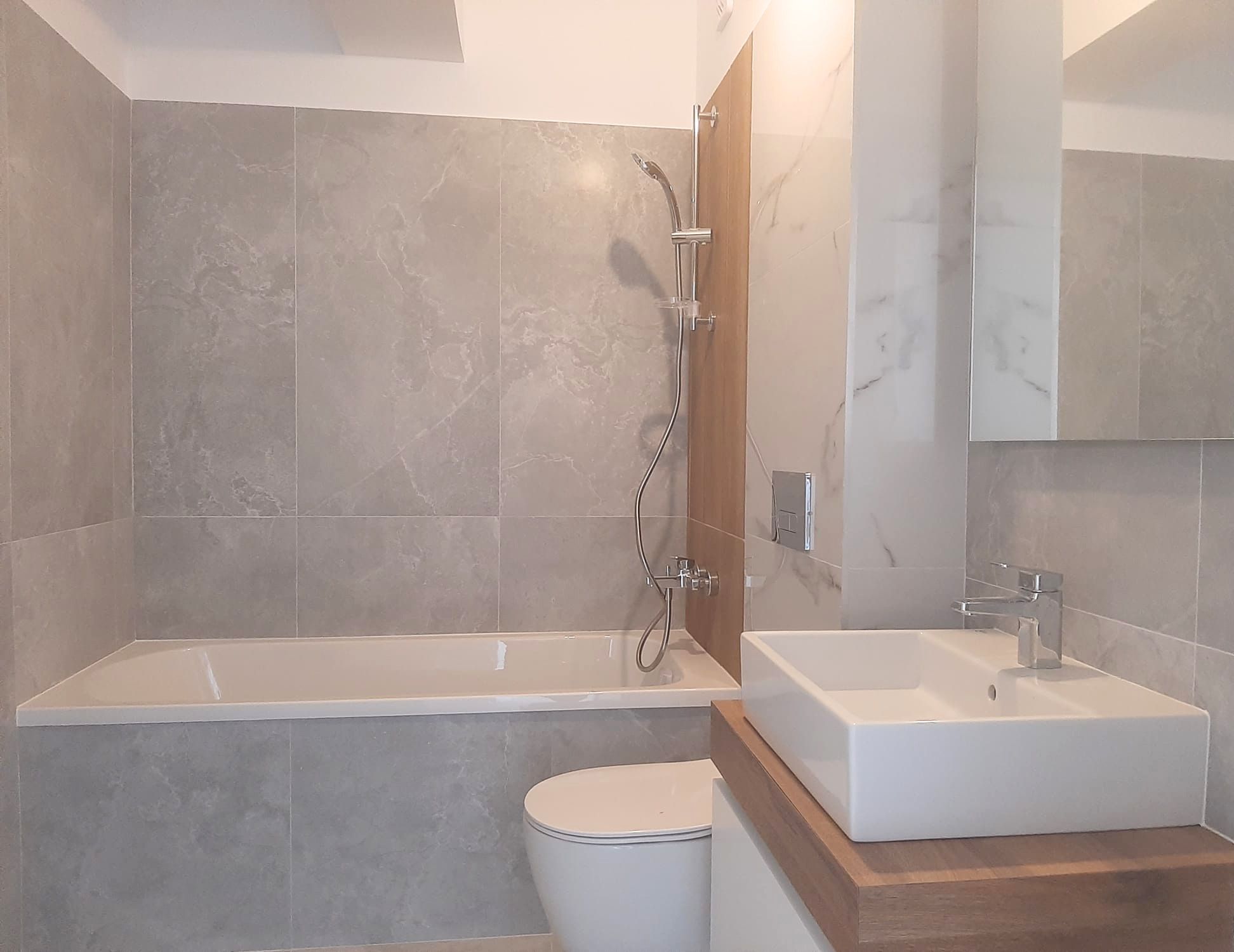 Un Apartament Pentru O Viață Bună  Coresi  2025 — fotografia 27