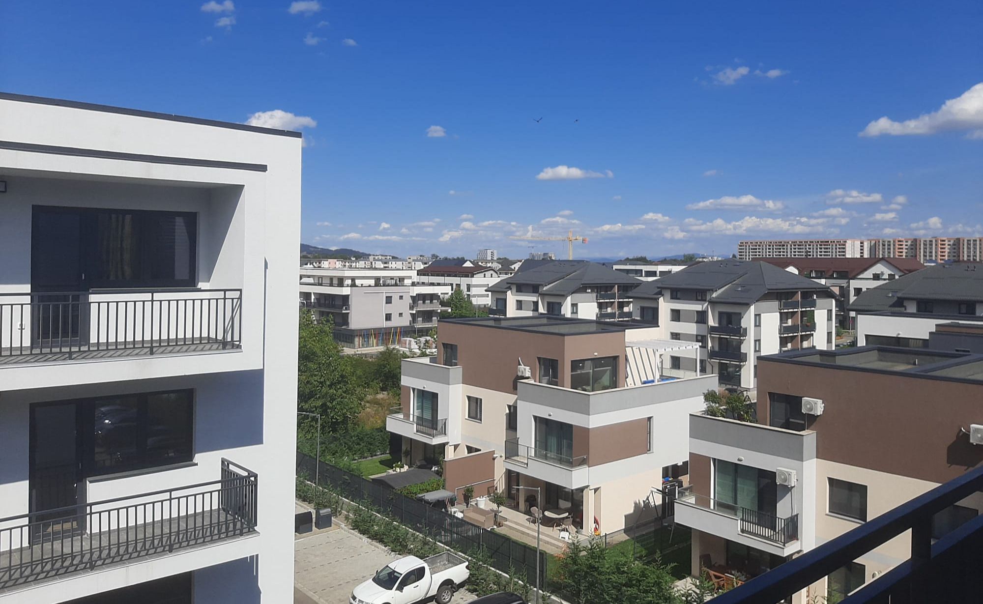 Un Apartament Pentru O Viață Bună  Coresi  2025 — fotografia 5