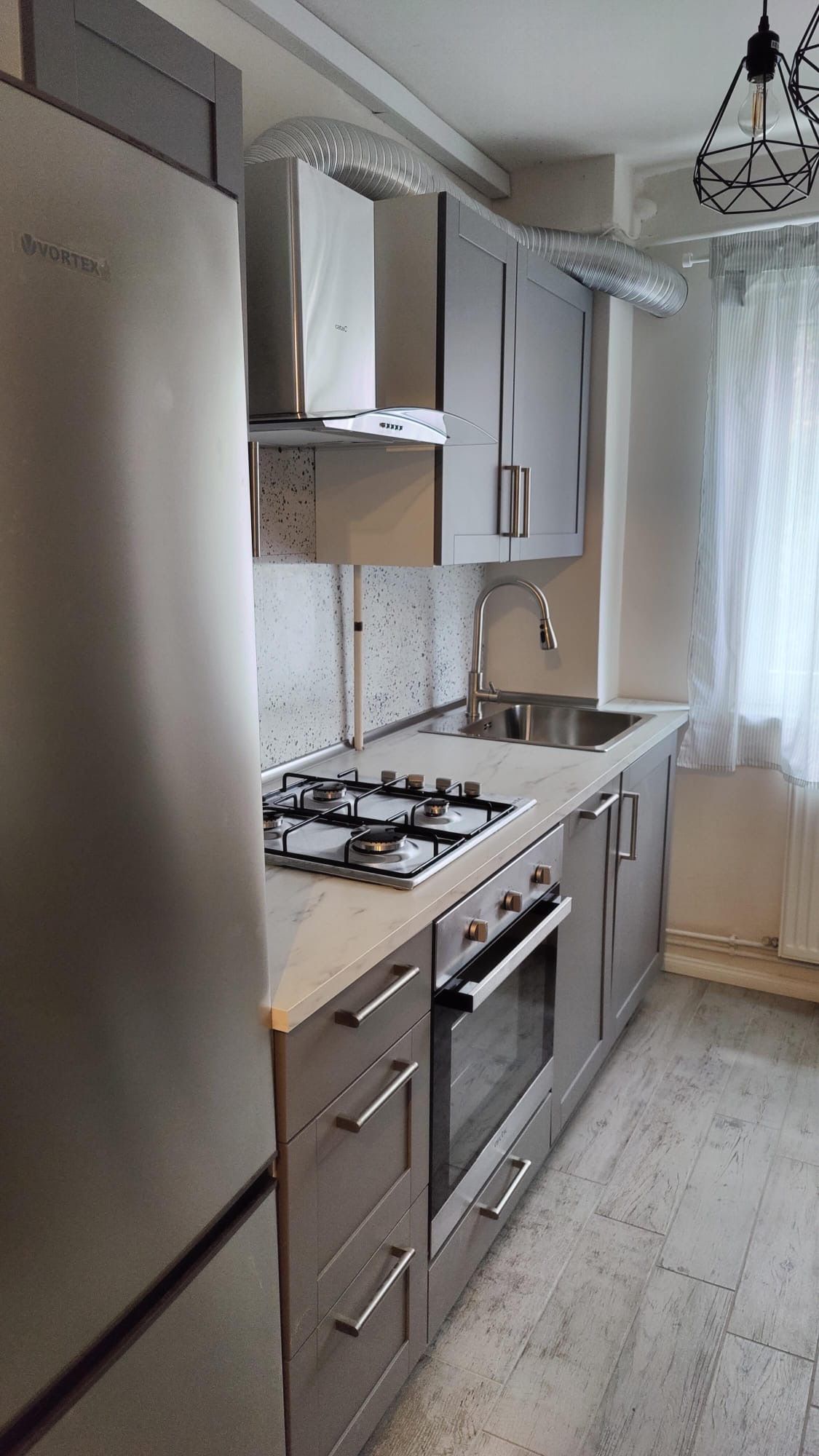 Apartament modern cu 3 camere de închiriat – Zona Torontal — fotografia 5