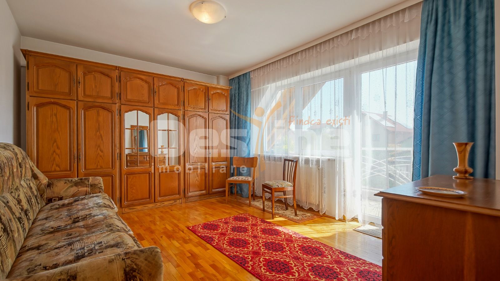 Vila cu 6 camere - ocazie unica in Tractorul, ideala pentru investitie — fotografia 6