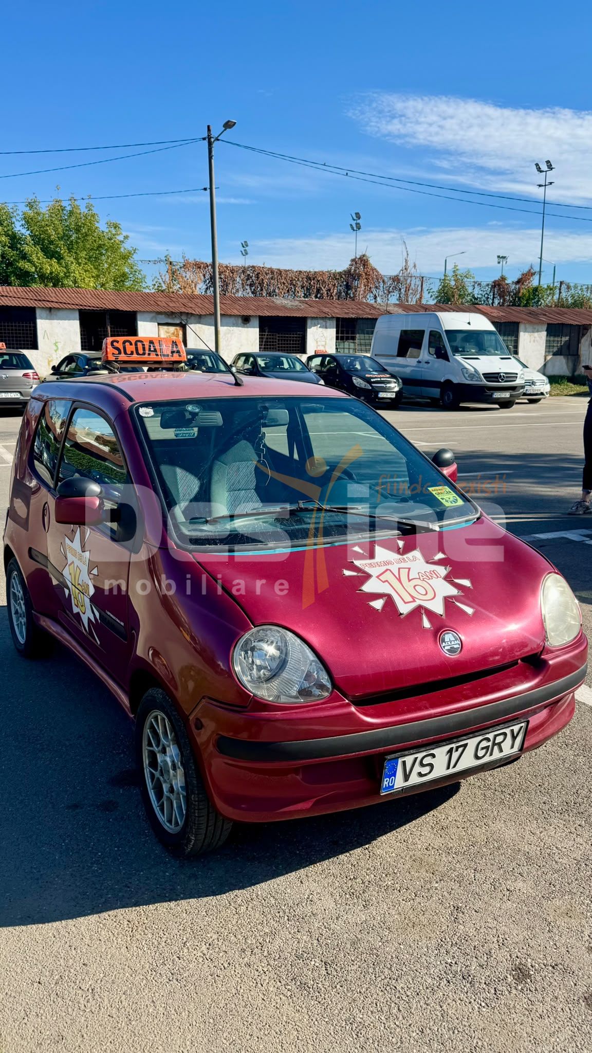 Afacere la cheie - scoala de soferi - 17 vehicule — fotografia 11