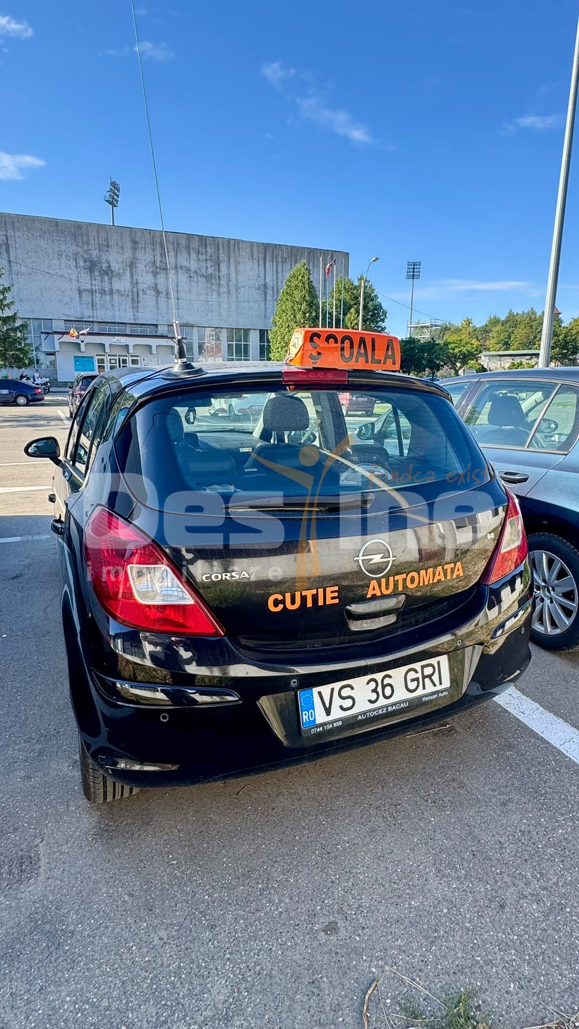 Afacere la cheie - scoala de soferi - 17 vehicule — fotografia 9