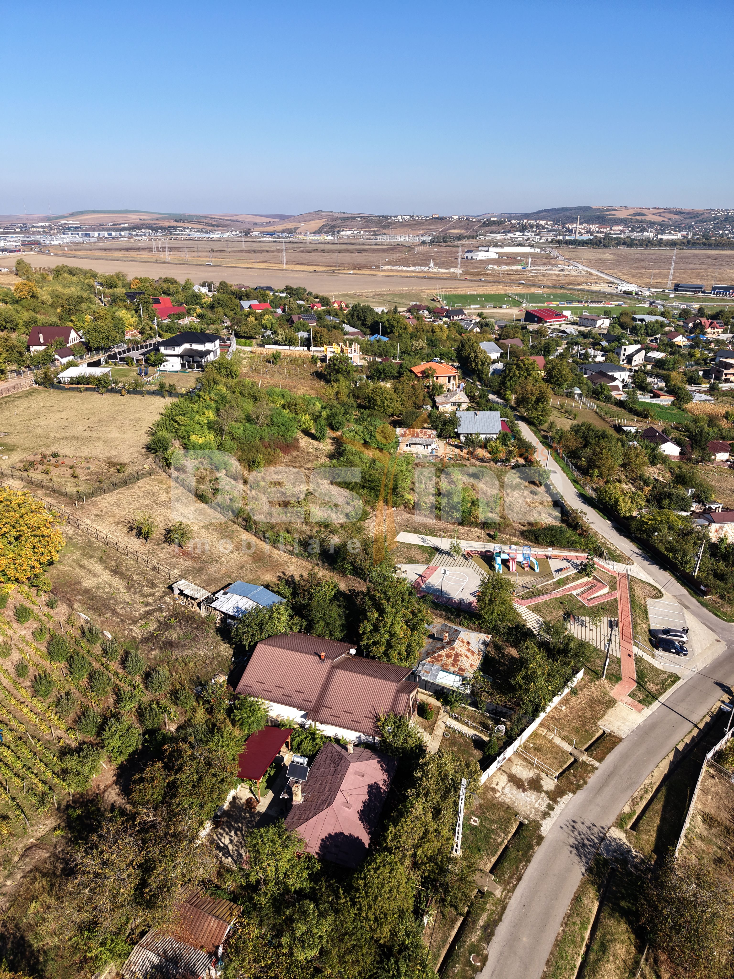 Teren de 1.247 mp cu priveliște spre Iași – liniște aproape de oraș — fotografia 6