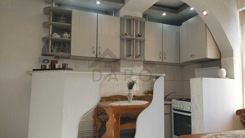 Vand apartament cu 2 camere, etaj 1 pe Bulevardul Pandurilor — fotografia 6