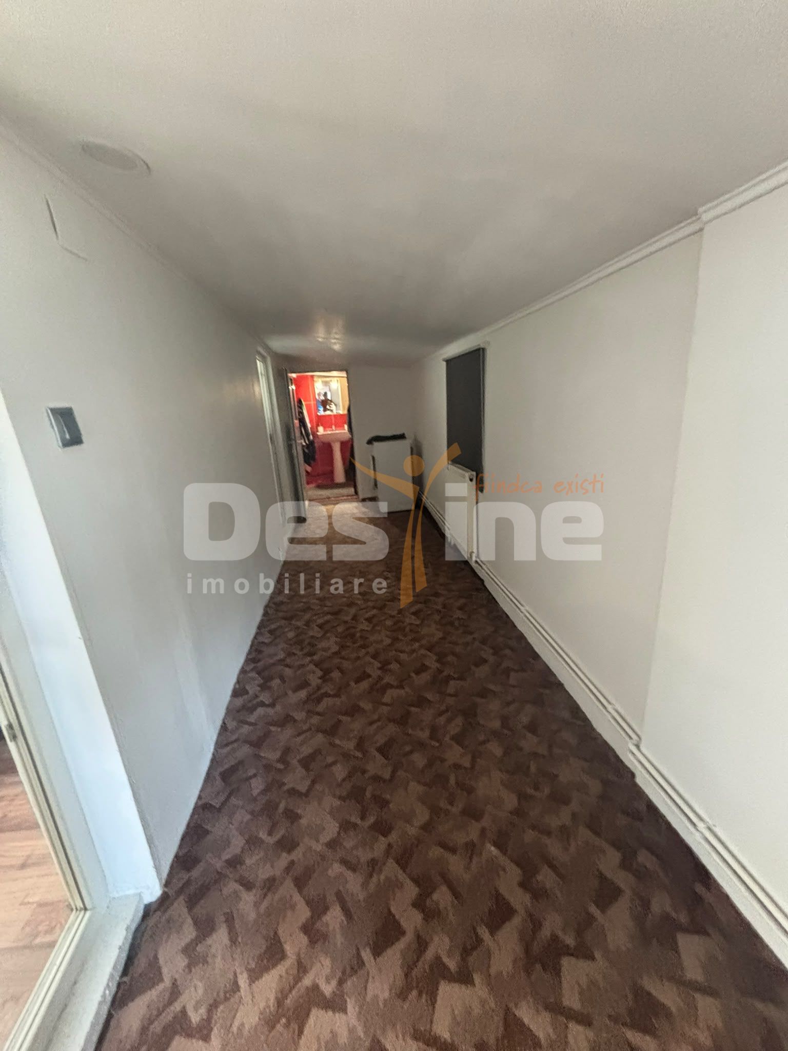 Casă de vânzare – Constructorilor | 5 camere | 110 mp | 200.000 EUR