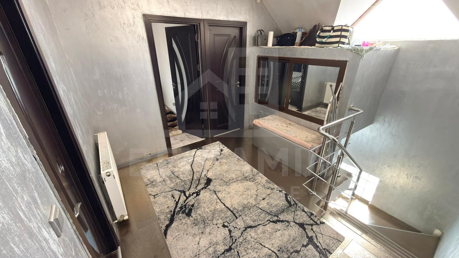 Vila-Isalnita-Structura solida-Terasa inchisa-Ideal investitie — fotografia 10