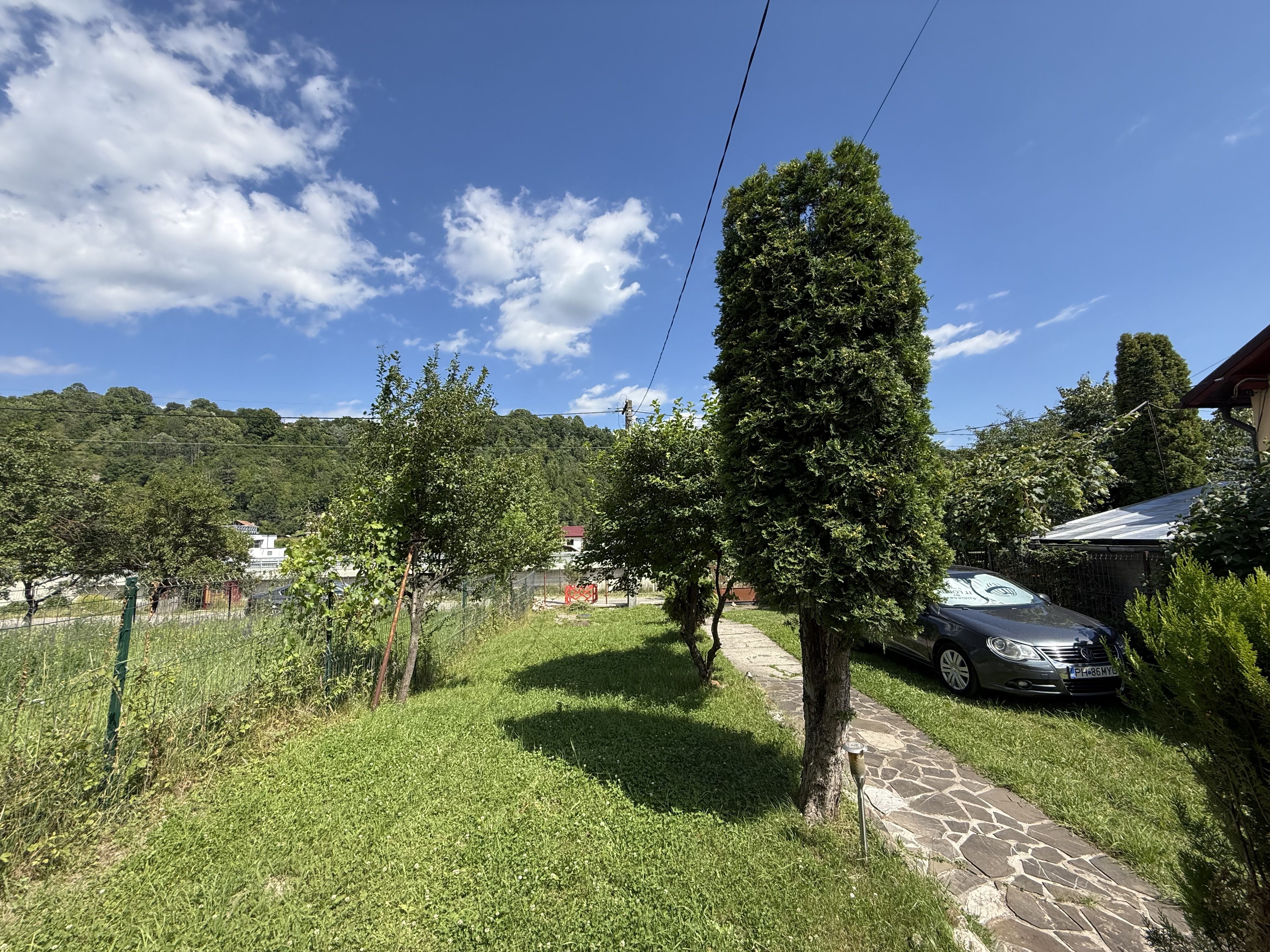 Vila S+P+1 140mp cu teren intravilan 510 mp - valea prahovei- Comarnic — fotografia 3
