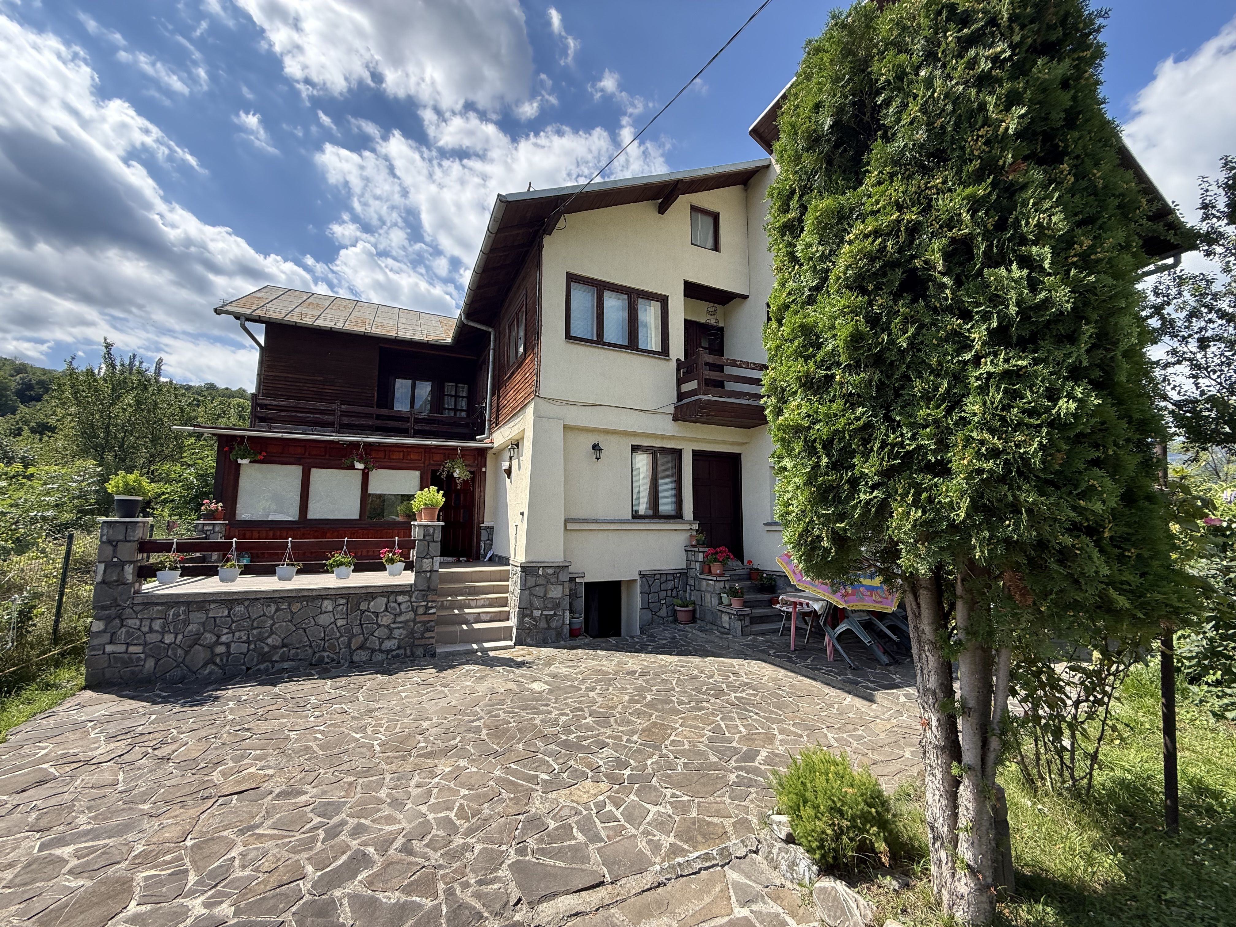 Vila S+P+1 140mp cu teren intravilan 510 mp - valea prahovei- Comarnic — fotografia 41