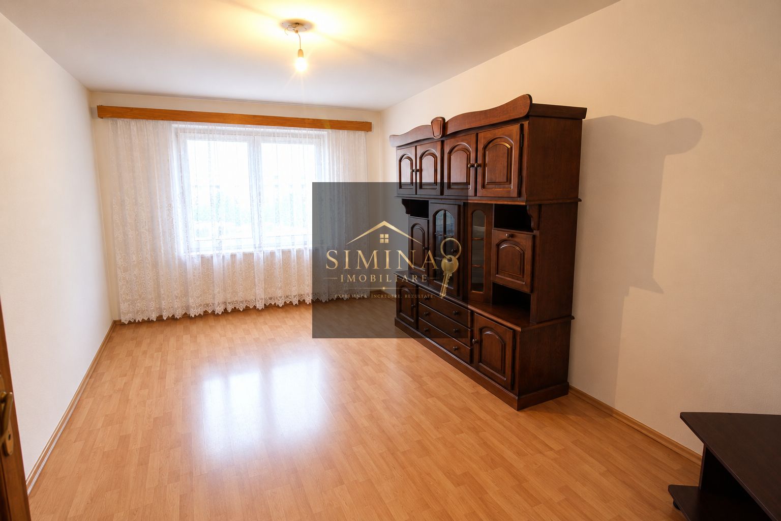 Apartament 3 Camere, De Închiriat, Zona Eon, Tudor — fotografia 3