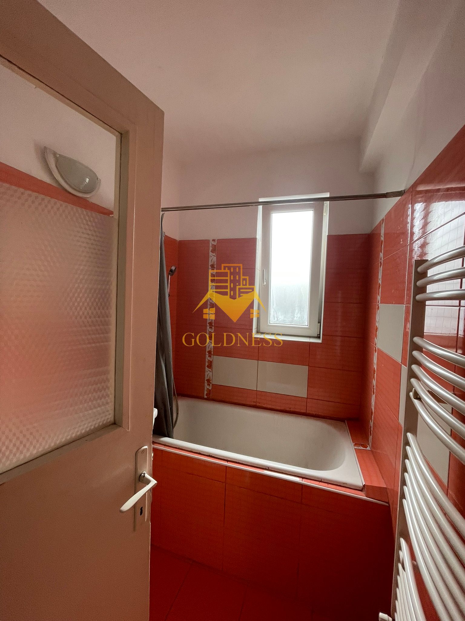 2 camere deco et 2 balcon Centru Mihai Viteazu / Leul /Piata Muzeului — fotografia 3