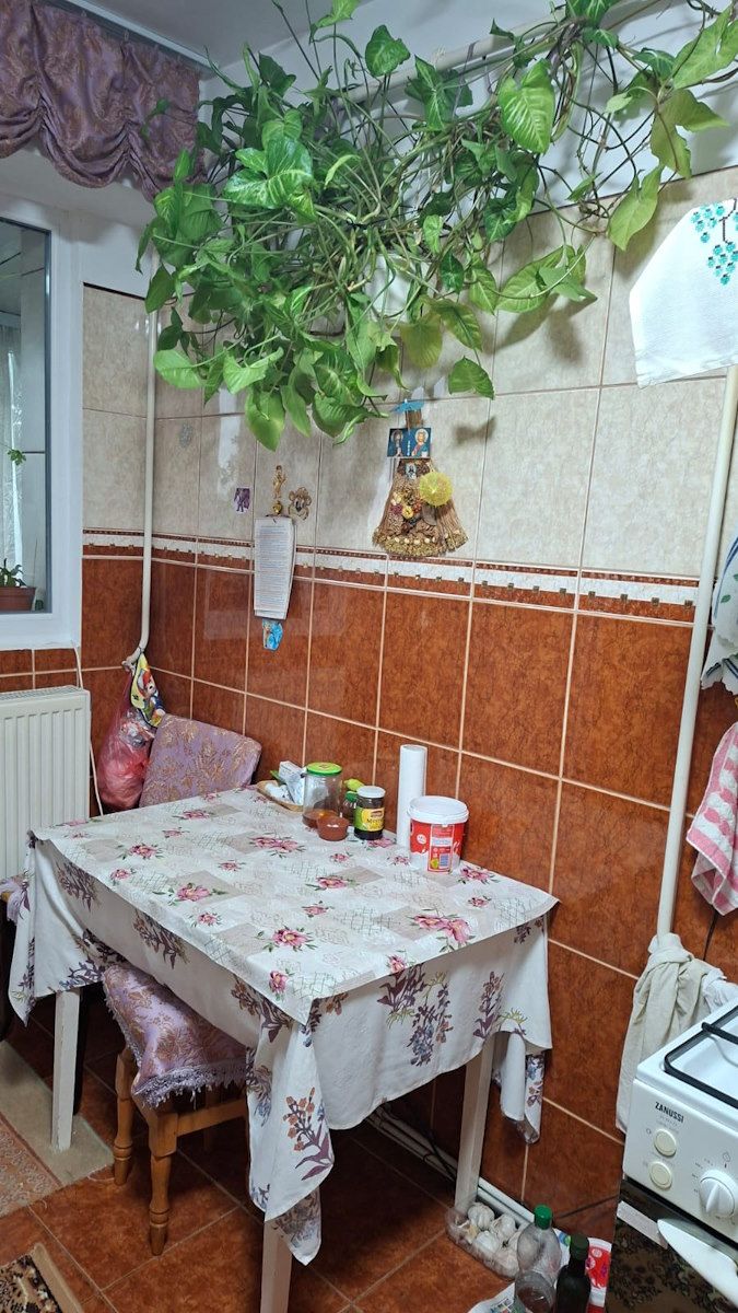 Apartament 2 camere 57 mp Tecuci – complet utilat, spațiu depozitare ș — fotografia 12