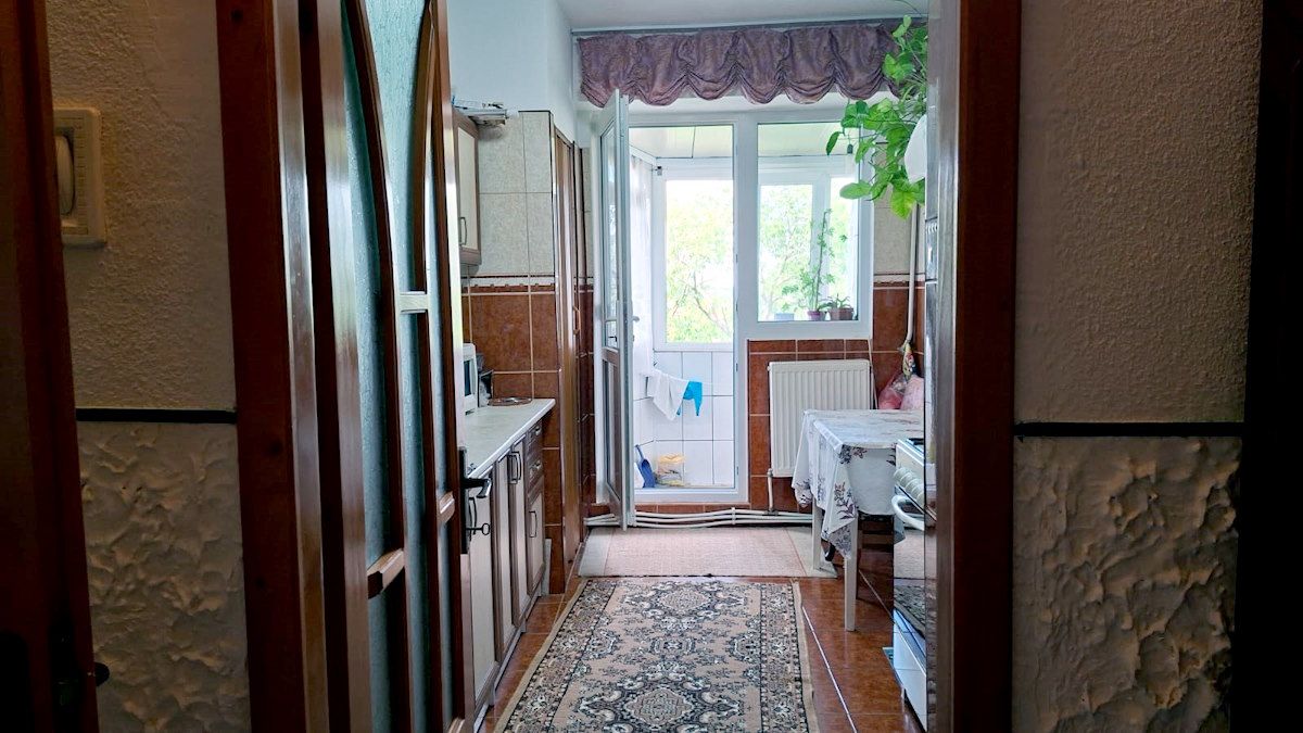 Apartament 2 camere 57 mp Tecuci – complet utilat, spațiu depozitare ș — fotografia 8