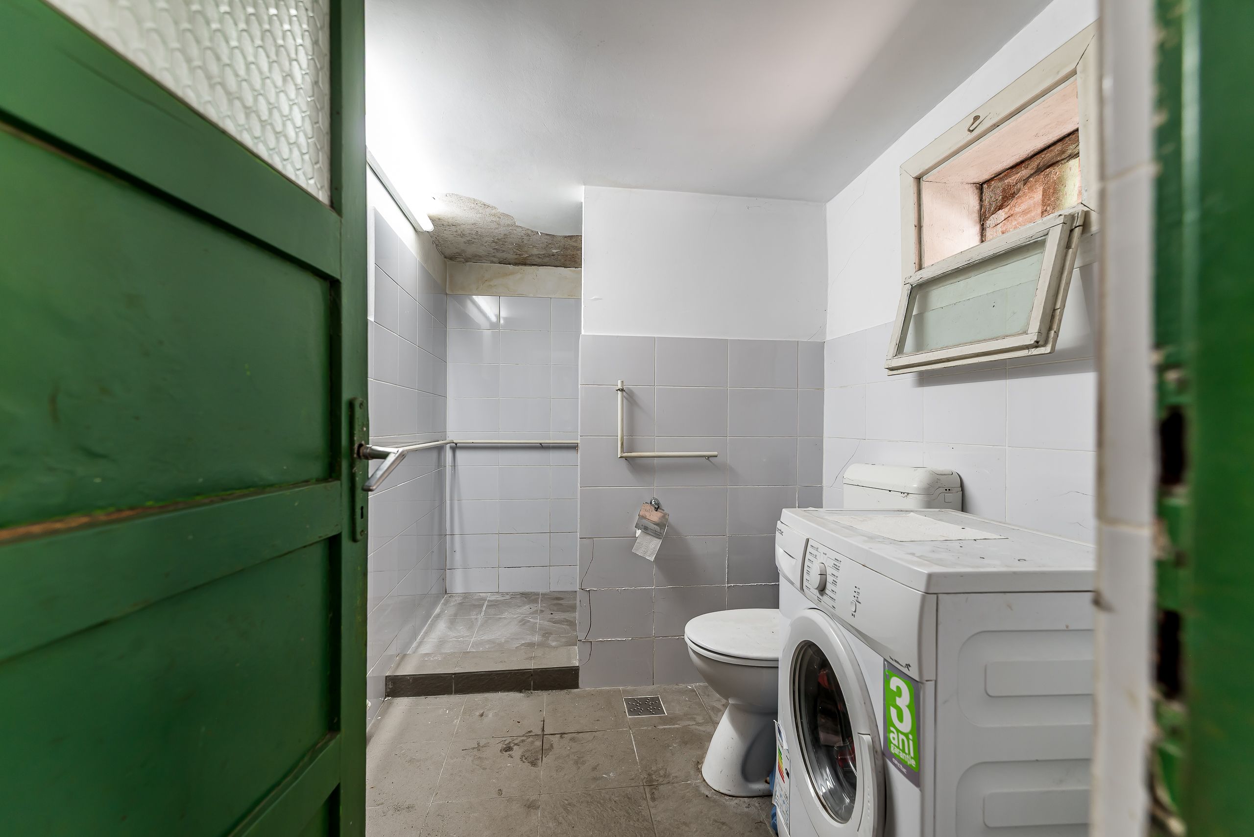 Casă cu teren 1018 mp și 2 fronturi stradale - Bujac — fotografia 7