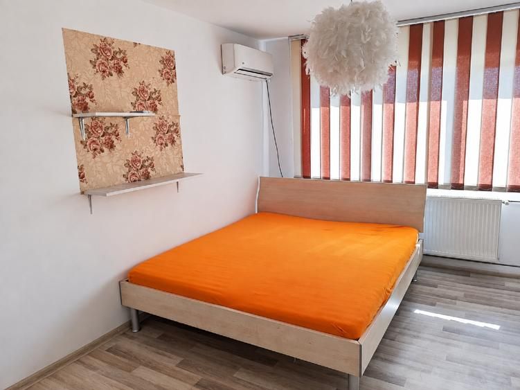 Apartament cu 1 cameră pe Liviu Rebreanu cu Centrală și Boxă în CF — fotografia 4