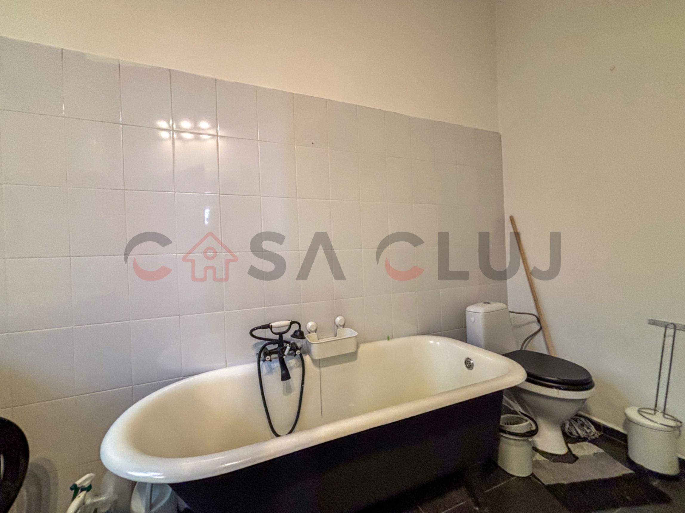 Studio langa Parcul Feroviarilor cu gradina proprie — fotografia 7
