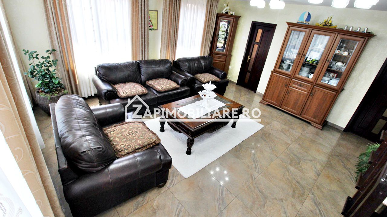 Casa 5 camere, 250 mp,3 băi,2.500mp teren,  0% comision — fotografia 4