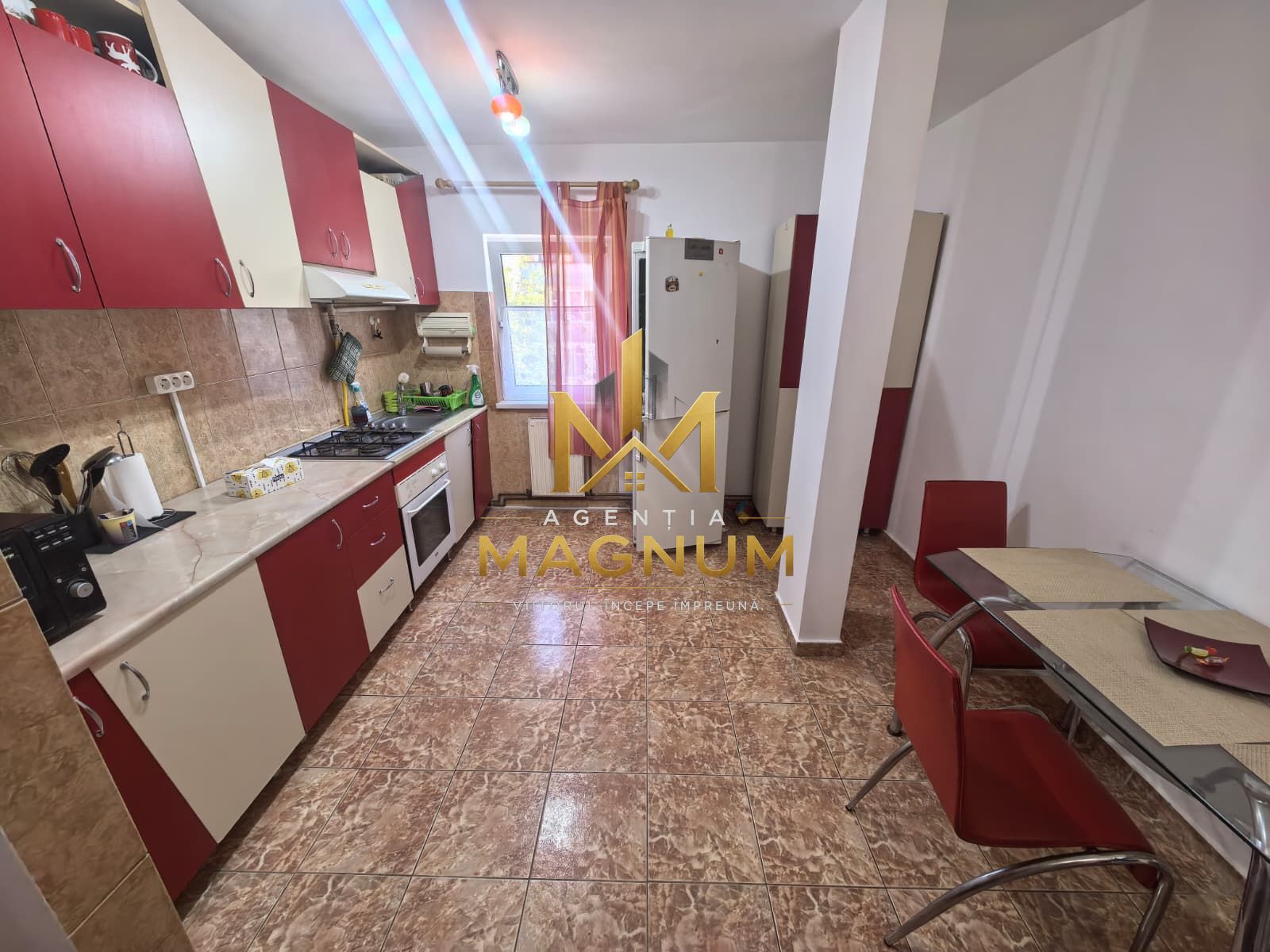 Apartament cu 3 camere de inchiriat — fotografia 4
