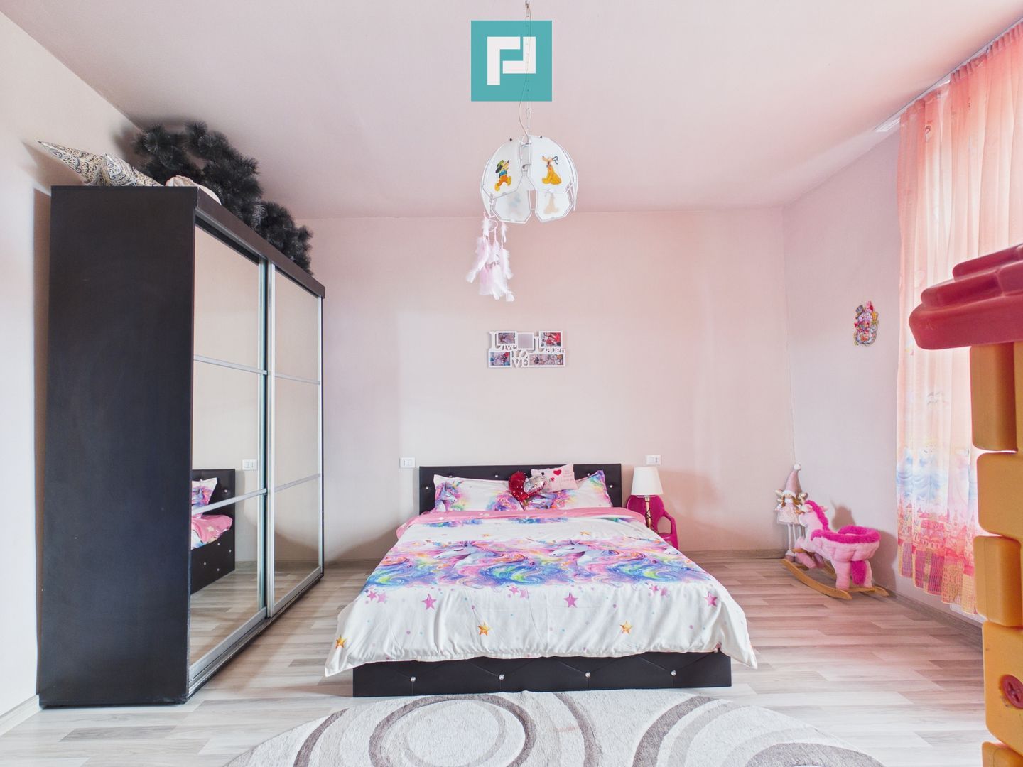 Casă individuală 3 camere,teren de 1500Mp Bătania — fotografia 5
