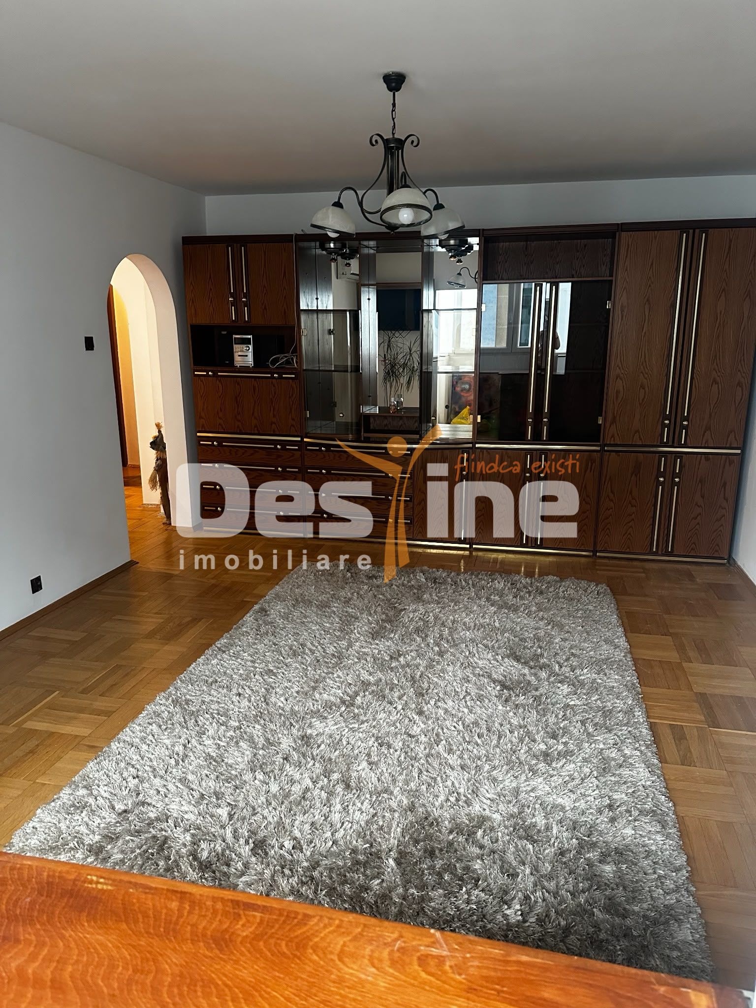 Apartament 3 camere de închiriat | Nerva Traian – Bd. Unirii | Parcare