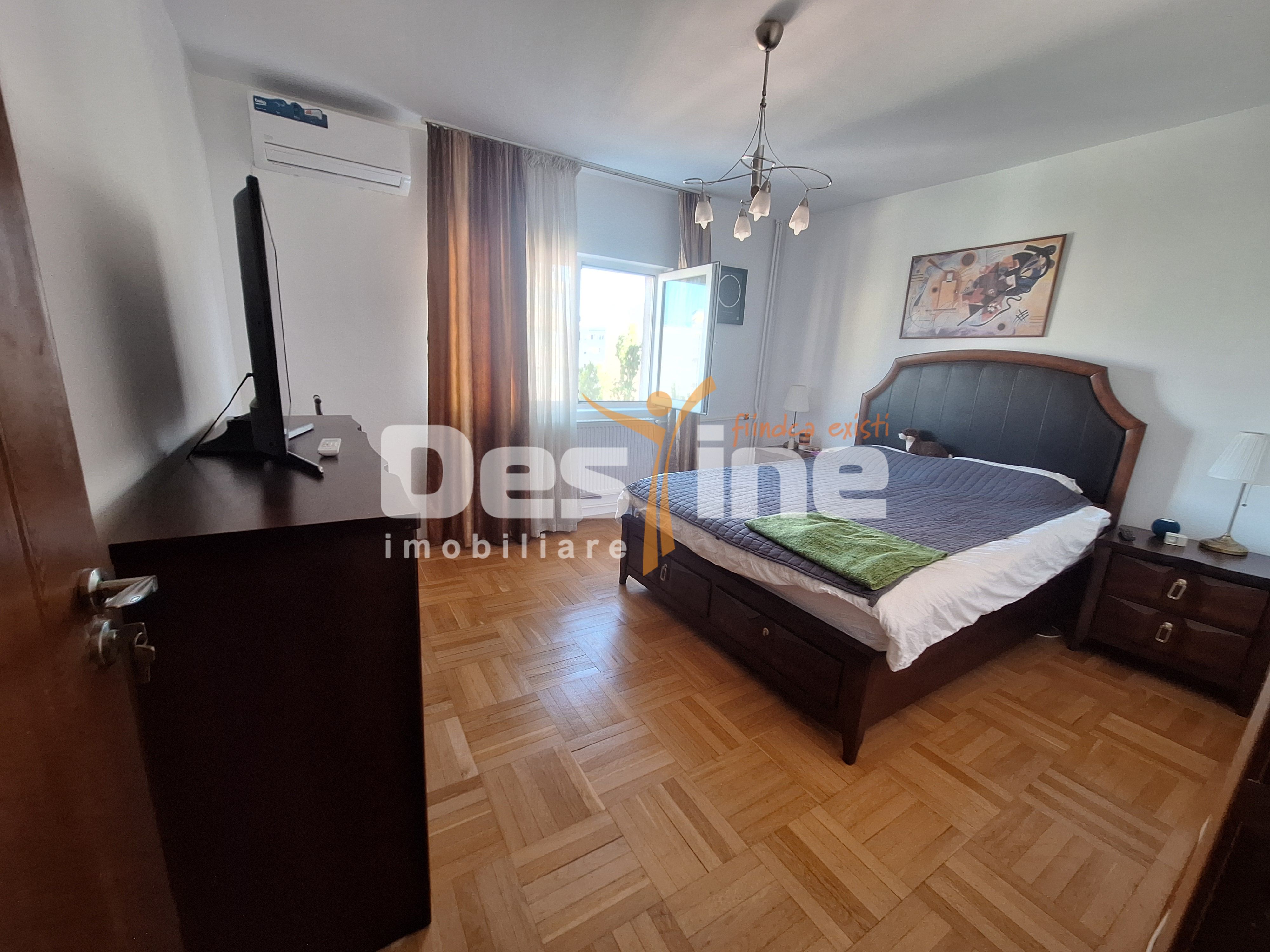 Apartament 3 camere de închiriat | Nerva Traian – Bd. Unirii | Parcare — fotografia 3