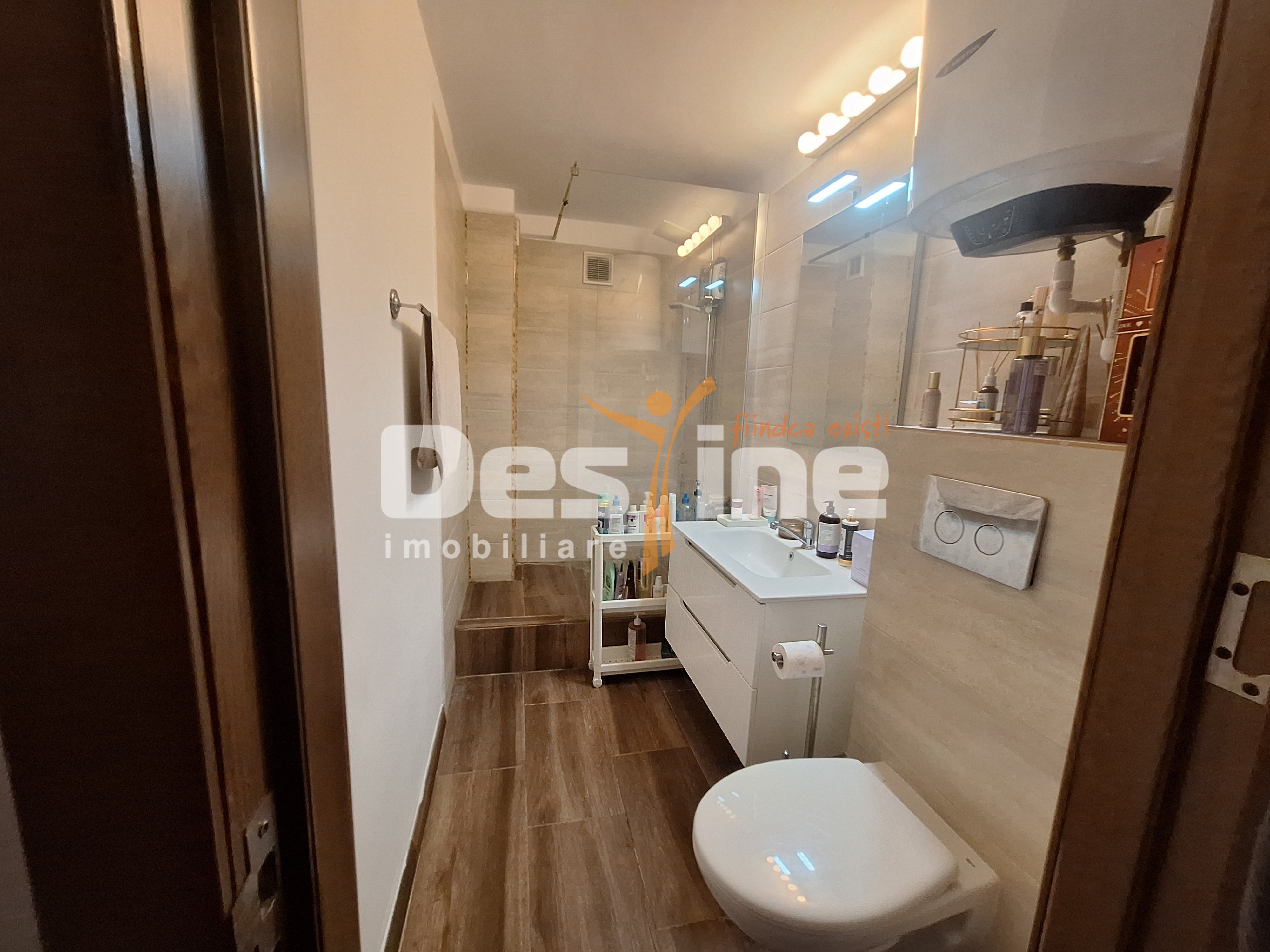 Apartament 3 camere de închiriat | Nerva Traian – Bd. Unirii | Parcare — fotografia 8