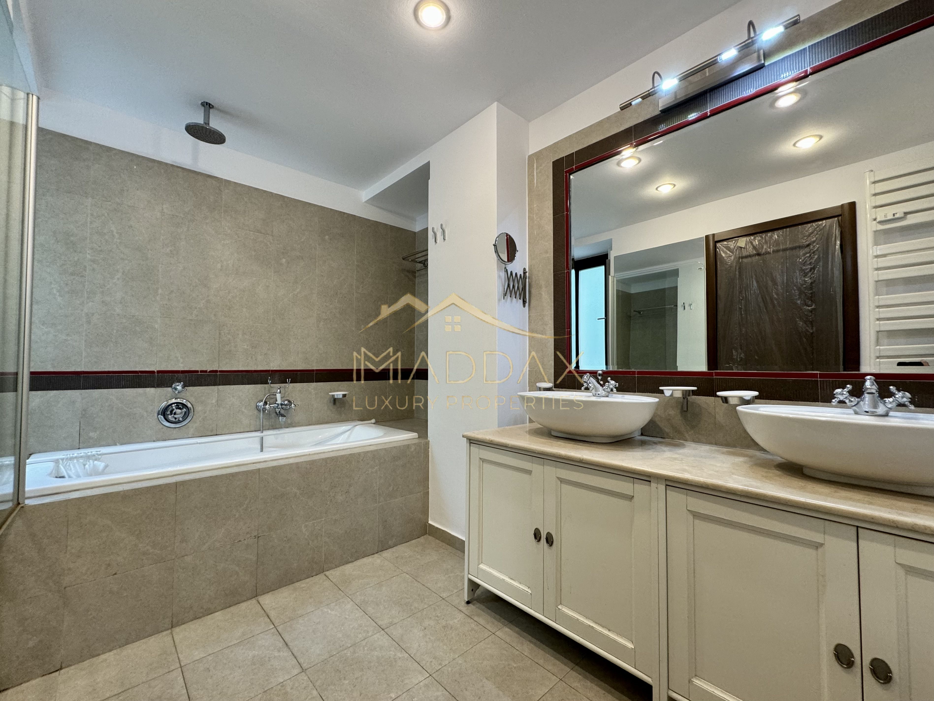 Apartament cu 4 camere 250mp* 2 parcări subterane / Dorobanti-Capitale — fotografia 33