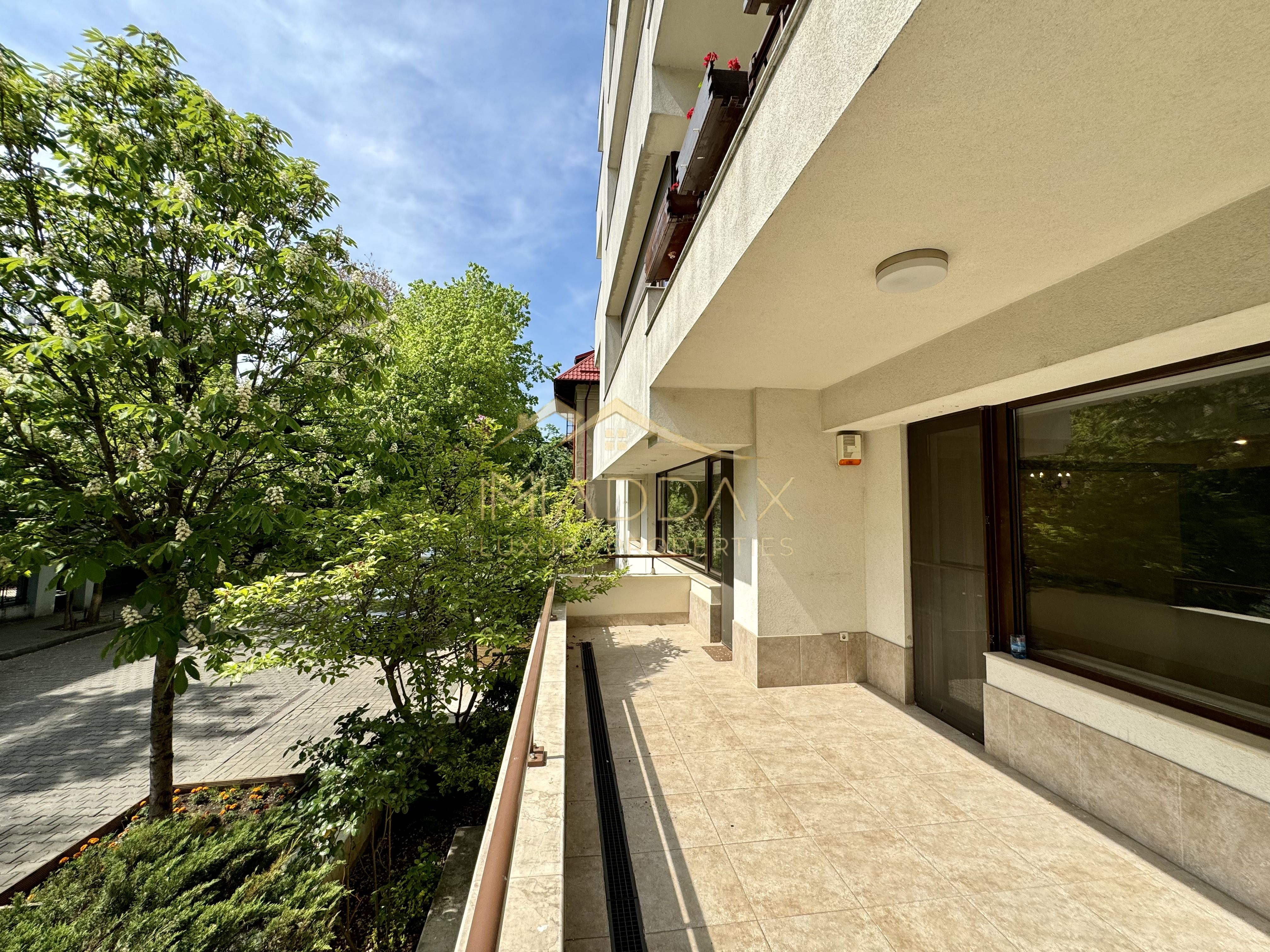 Apartament cu 4 camere 250mp* 2 parcări subterane / Dorobanti-Capitale — fotografia 4