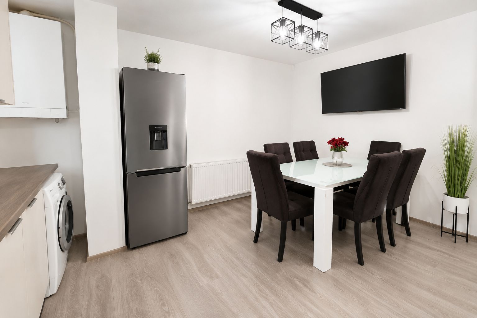 Duplex Spațios cu 3 Dormitoare și Curte Amenajată — fotografia 4