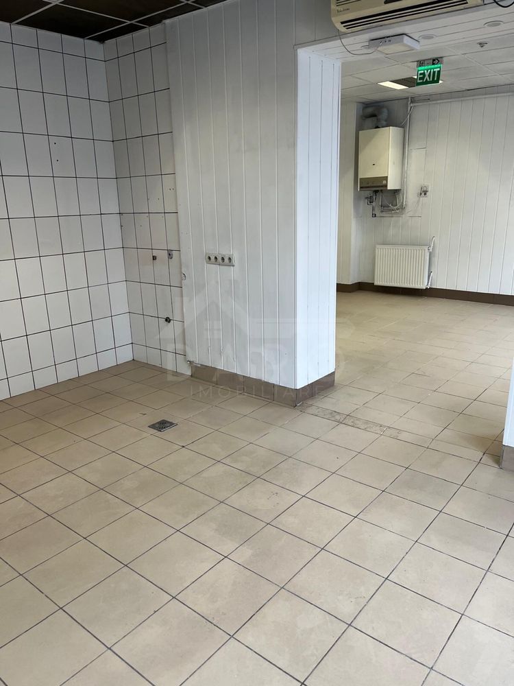 Închiriez spațiu comercial — fotografia 4
