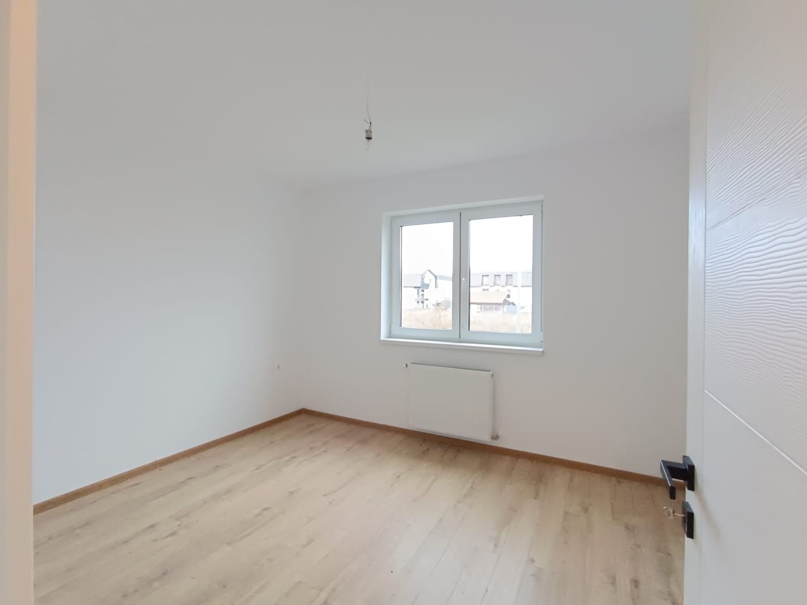 Vanzare apartament nou 2 camere Intabulat nou nelocuit  zona Tractorul — fotografia 5