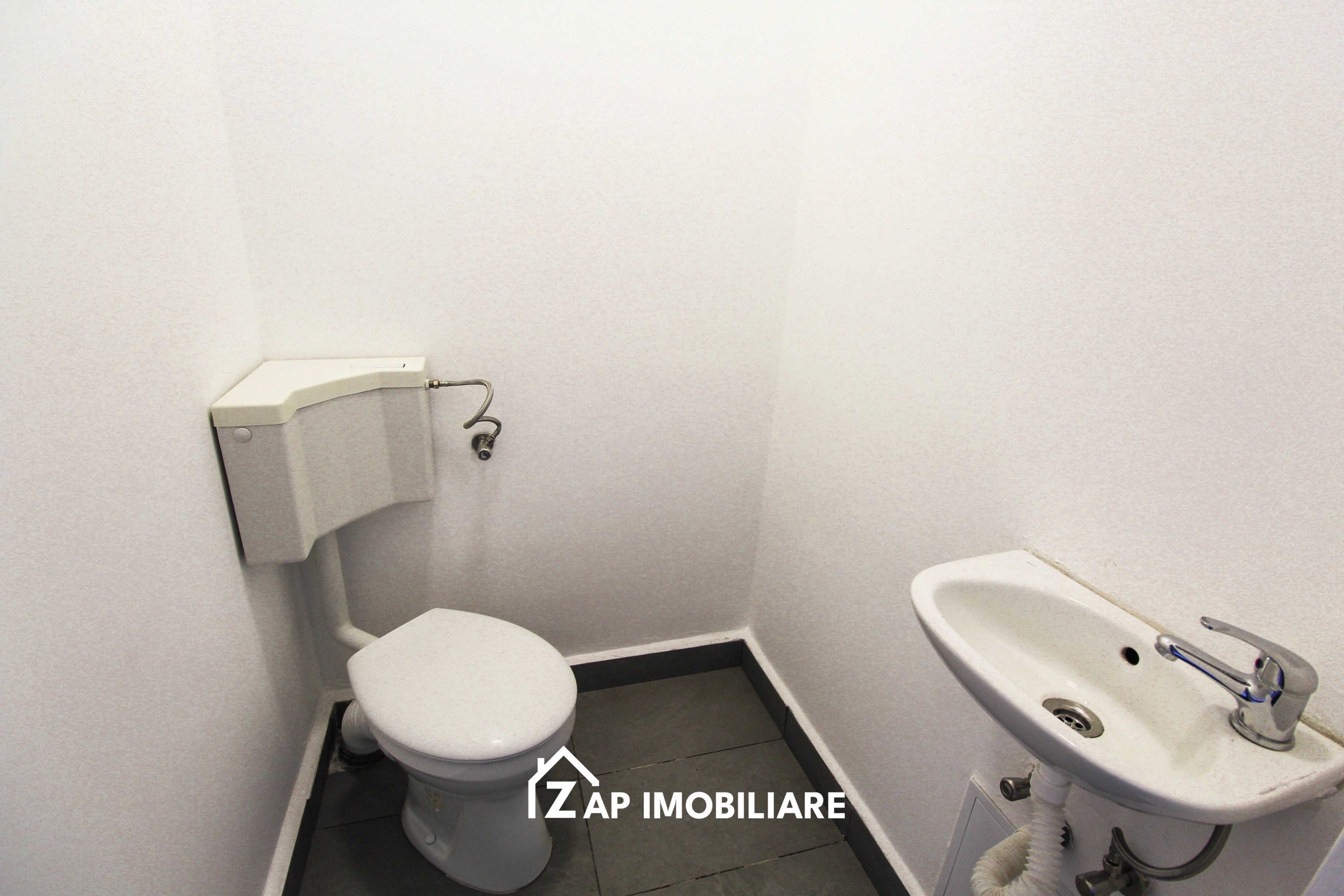 Spatiu de Birouri 100 mp - Renovat — fotografia 16