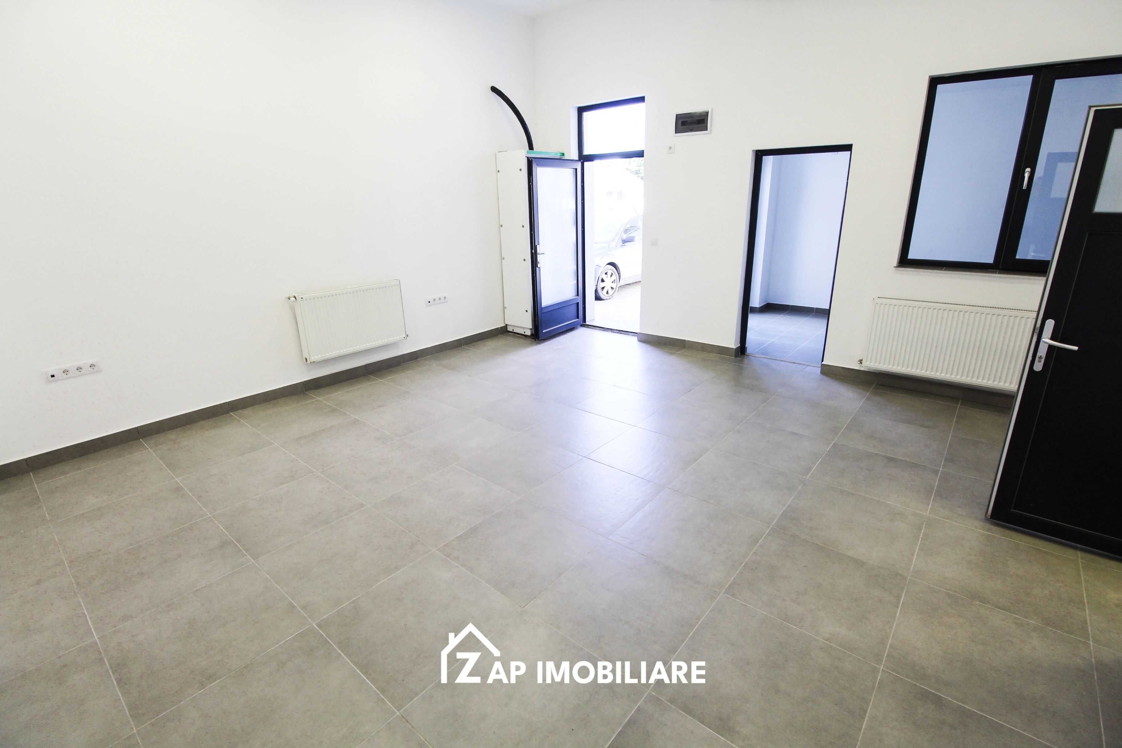 Spatiu de Birouri 100 mp - Renovat — fotografia 17