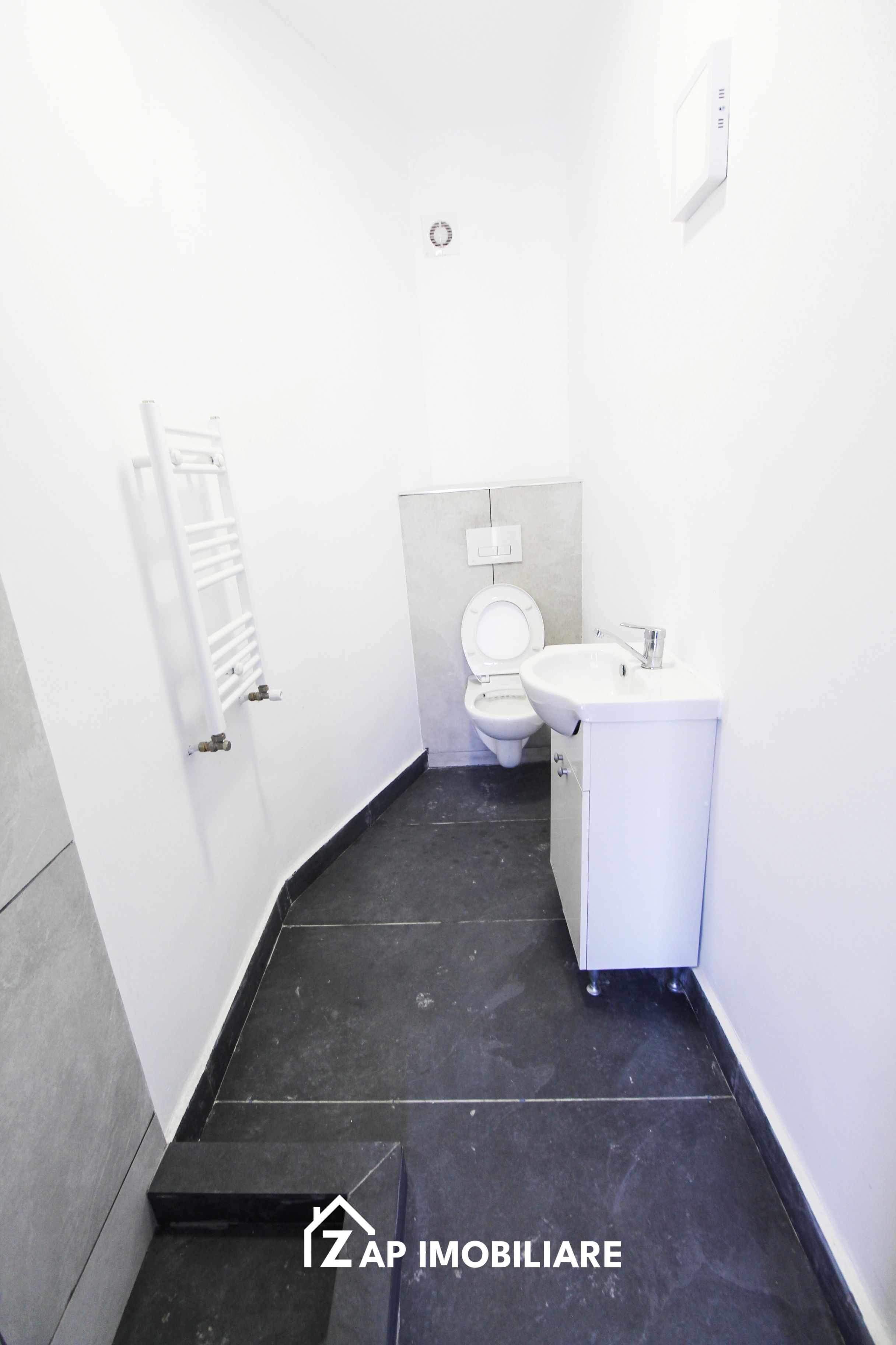 Spatiu de Birouri 100 mp - Renovat — fotografia 3