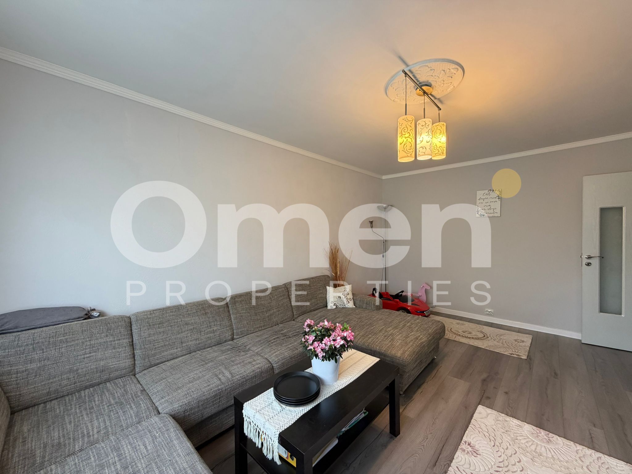Apartament cu 3 camere decomandat, etaj intermediar,  zona Lidl Hotvon — fotografia 3